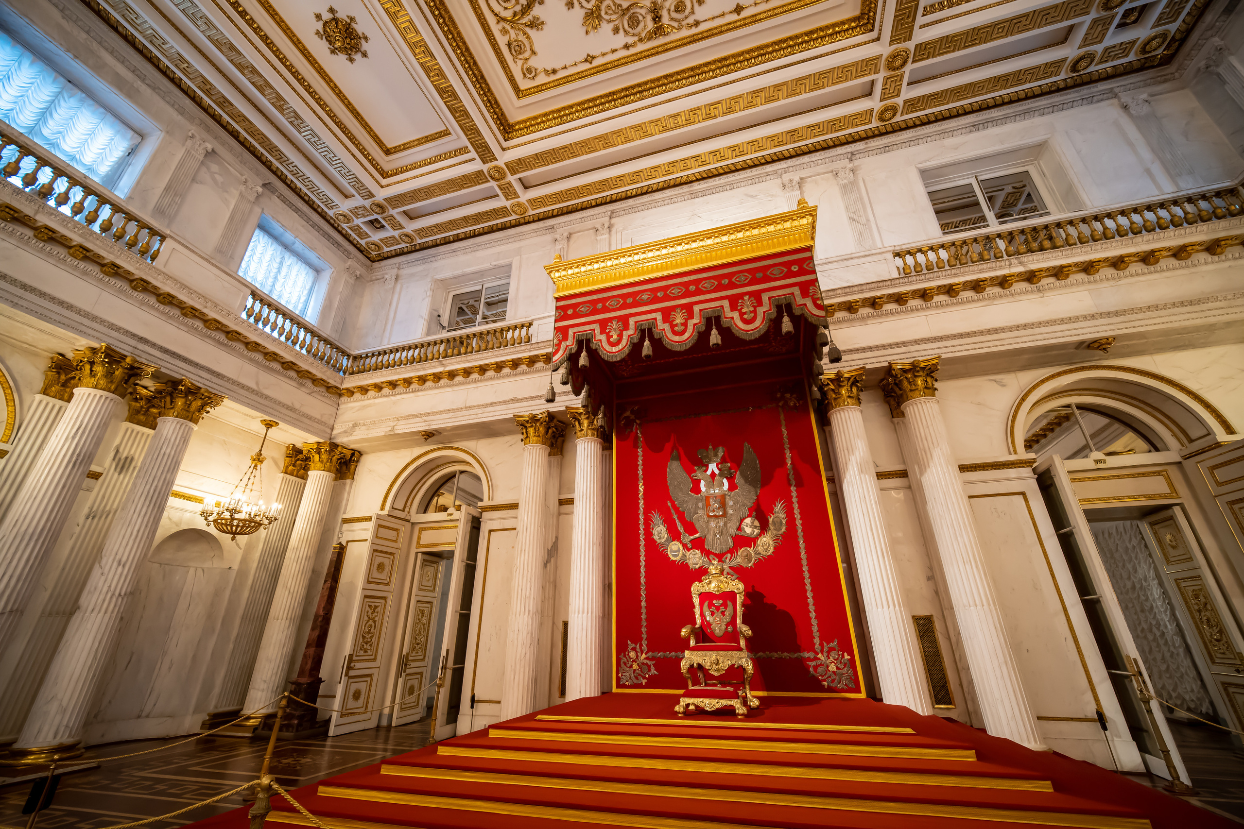 Георгиевский (Большой тронный) зал Эрмитажа