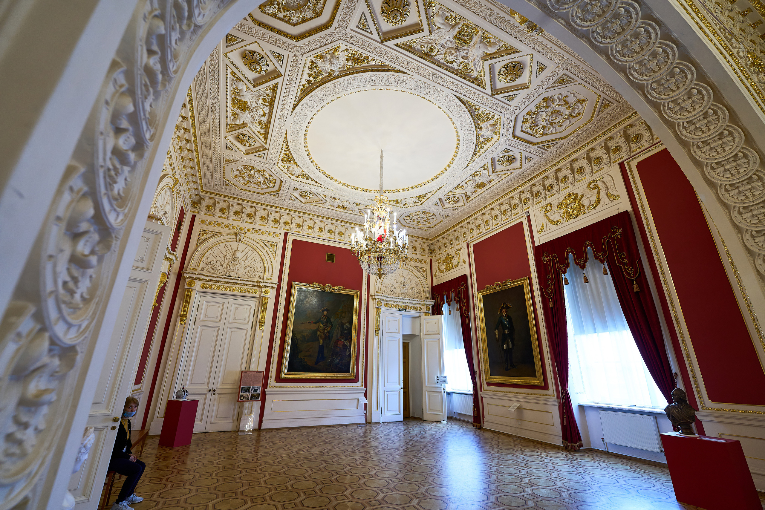 Интерьеры Михайловского замка в Санкт-Петербурге