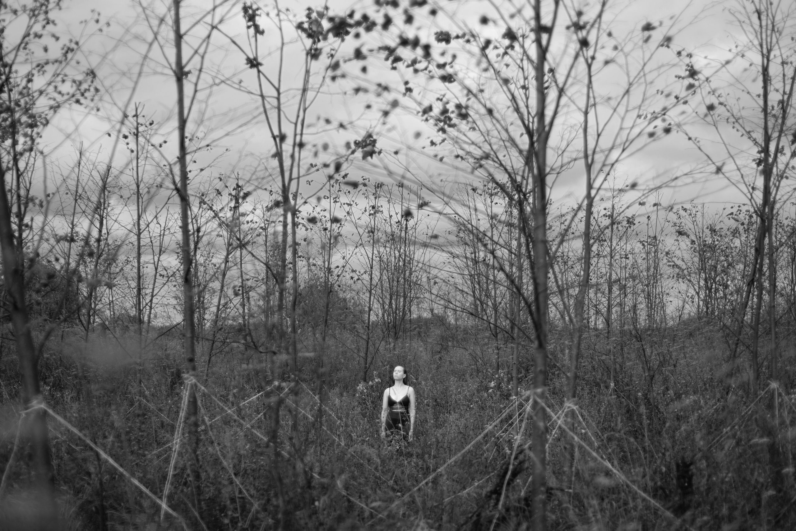 Перформанс «Лес мыслей». Коммерческий фотограф в Казани Ксения Добролюбова