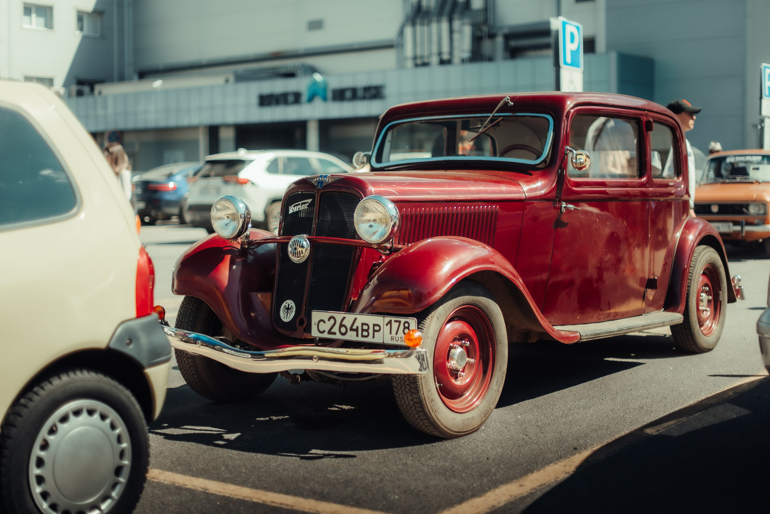 Открытие сезона встреч в формате Cars and Coffee 19/05/24. Автомобильный фотограф Антон Цырулев