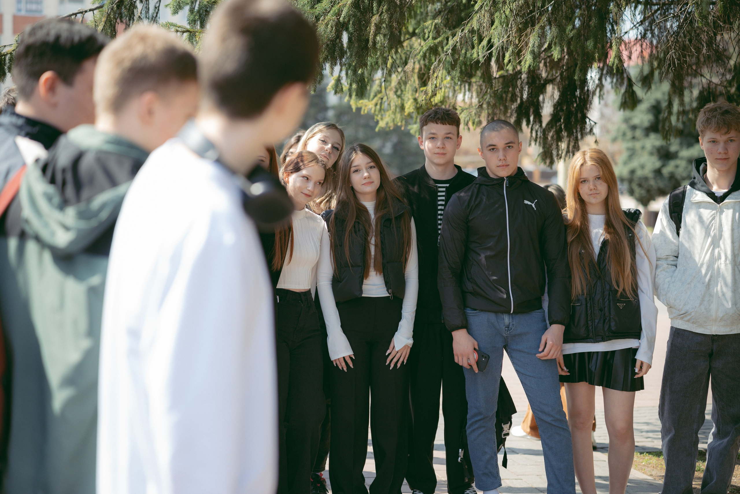 Schoolbook. Школьный фотограф в Валуйках. Фотосессии для выпускников и изготовление выпускных альбомов в городе Валуйки и в Белгородской области