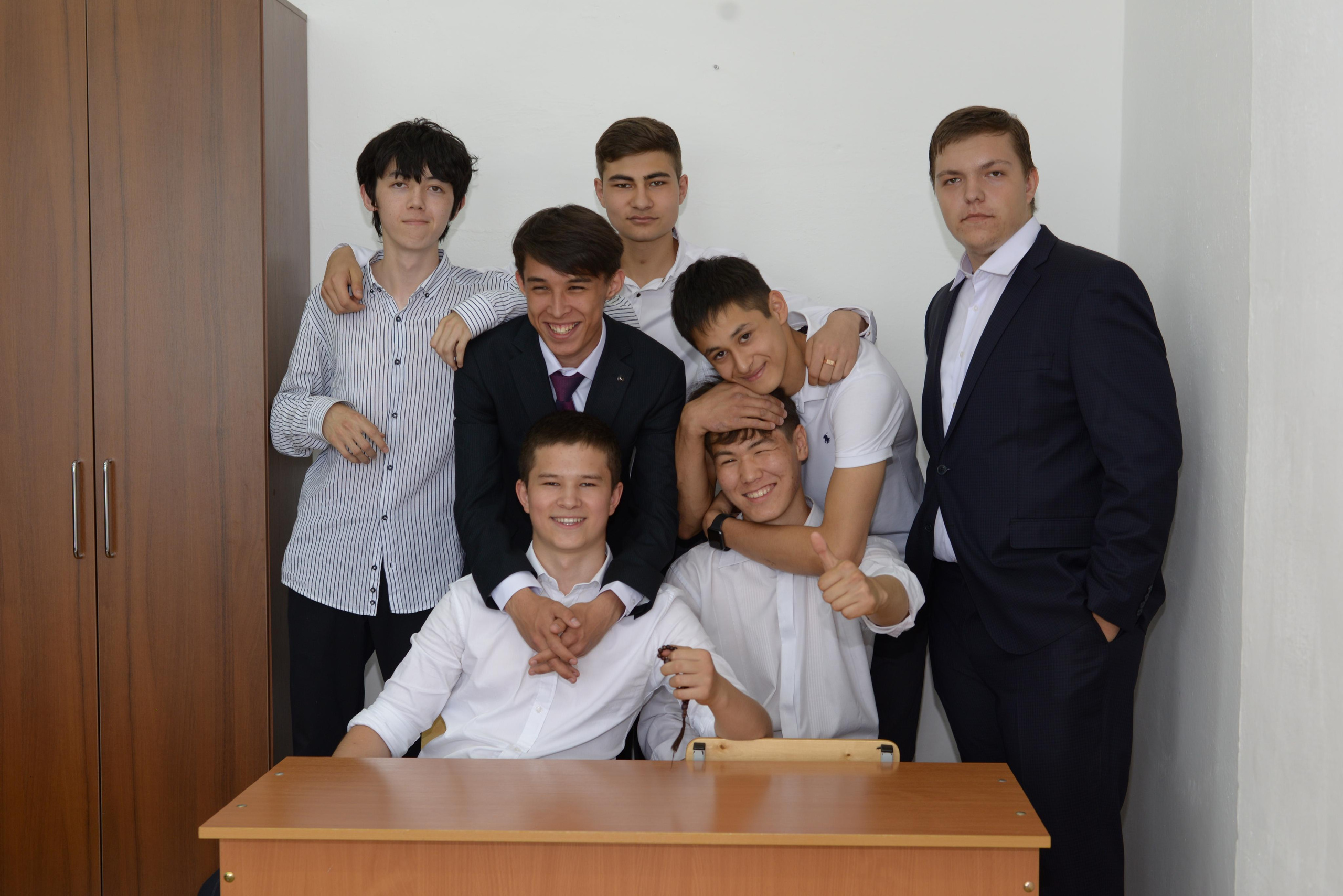 Фотосессия "Один день в средней школе". Детский и школьный фотограф в Костанае Рабига Сейткенова