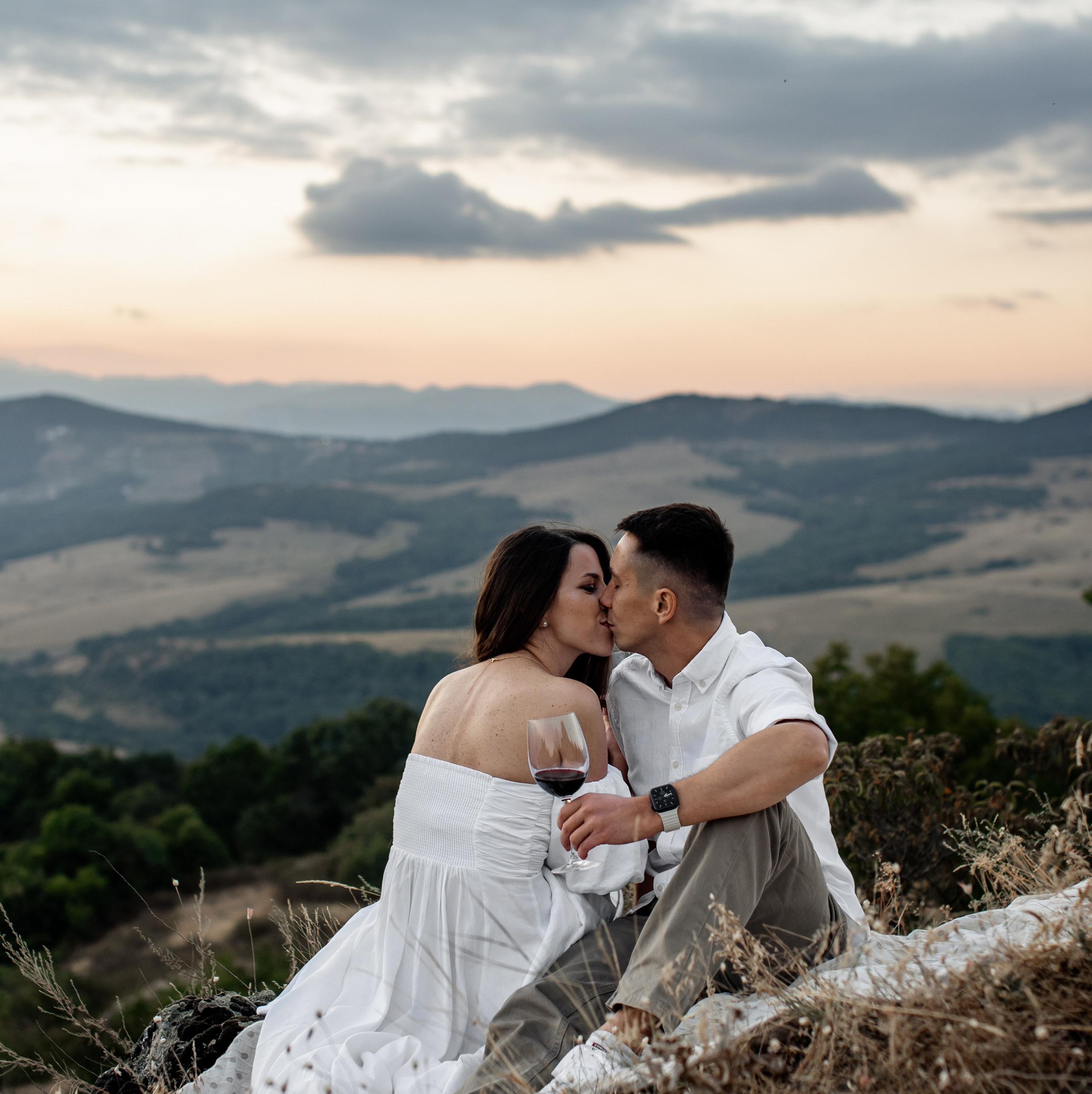 Свадебная семейная фотосессия цена в Грузии. Свадебный и репортажный фотограф Грузия
