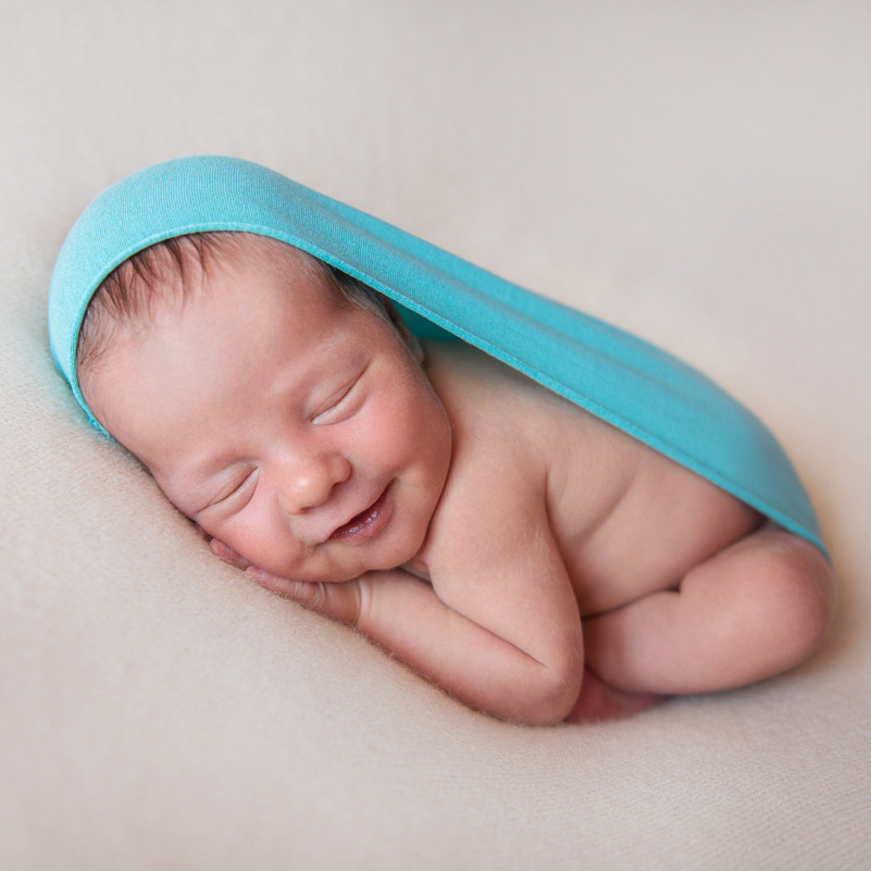 Профессиональный фотограф новорожденных. Фотограф новорожденных в Симферополе Елена Позднякова