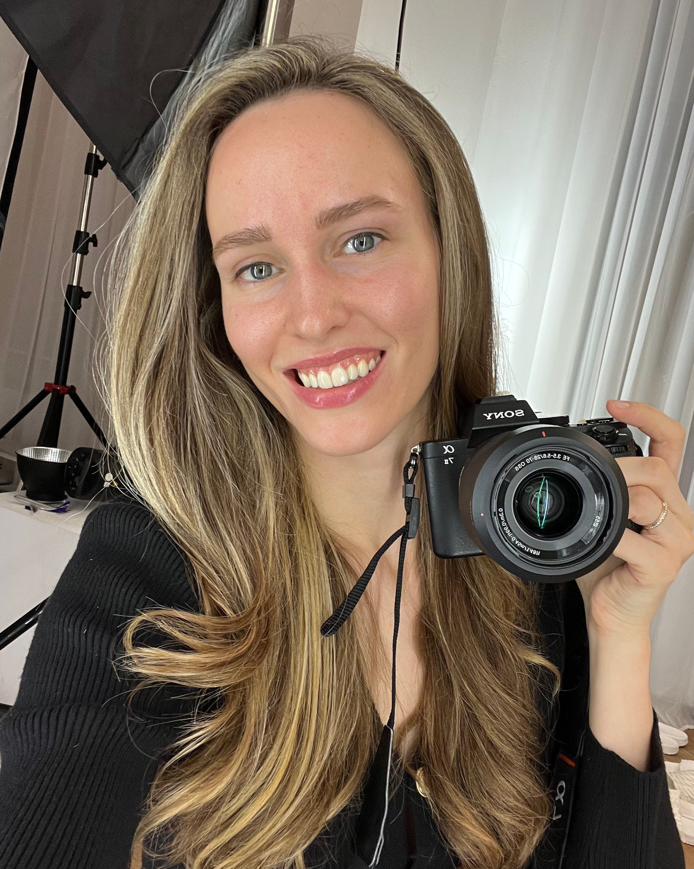 Контакты. Женский фотограф в Химках Алёна Ленёва