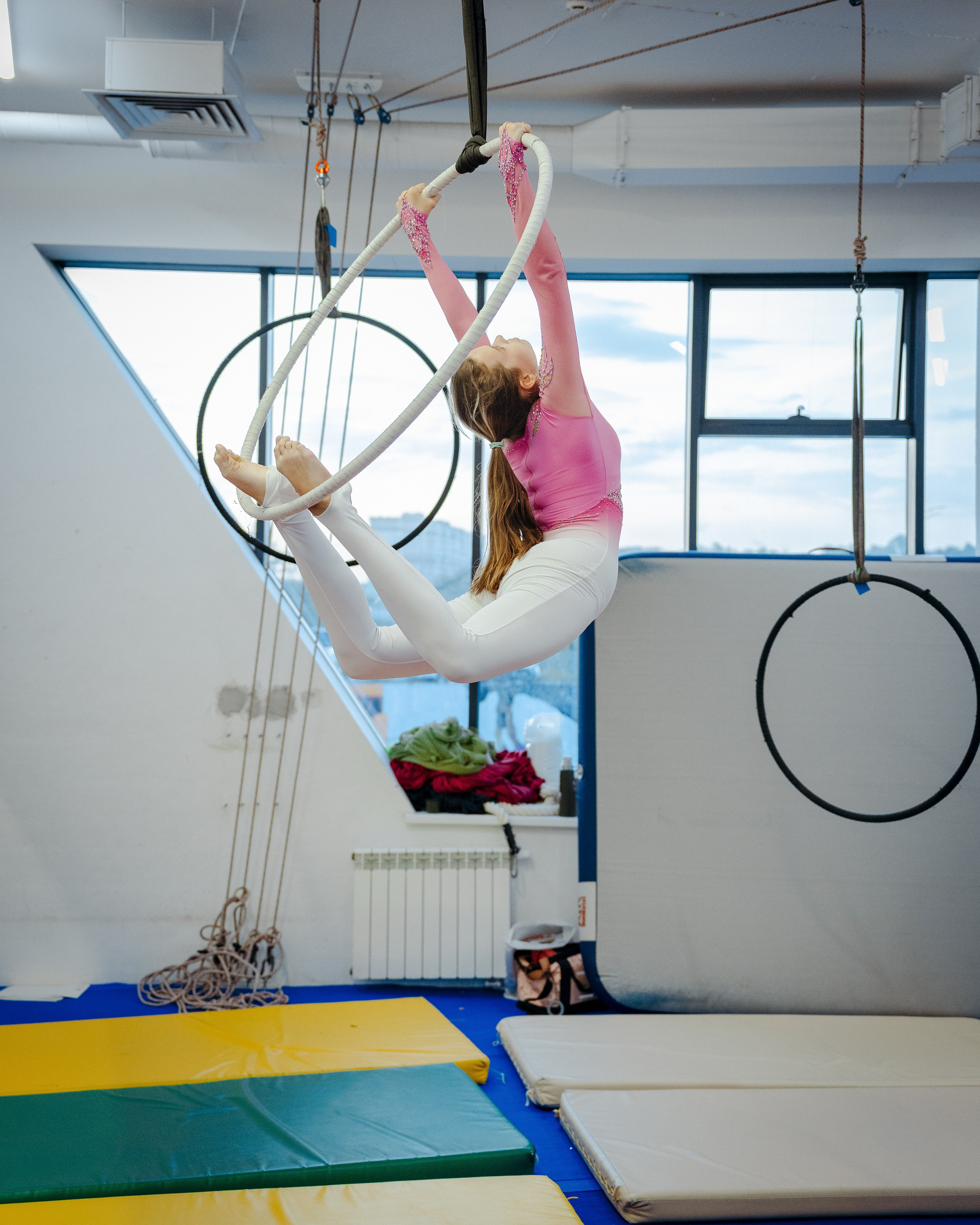 Открытый урок по воздушной гимнастике. Портретный и семейный фотограф в Москве/Видное