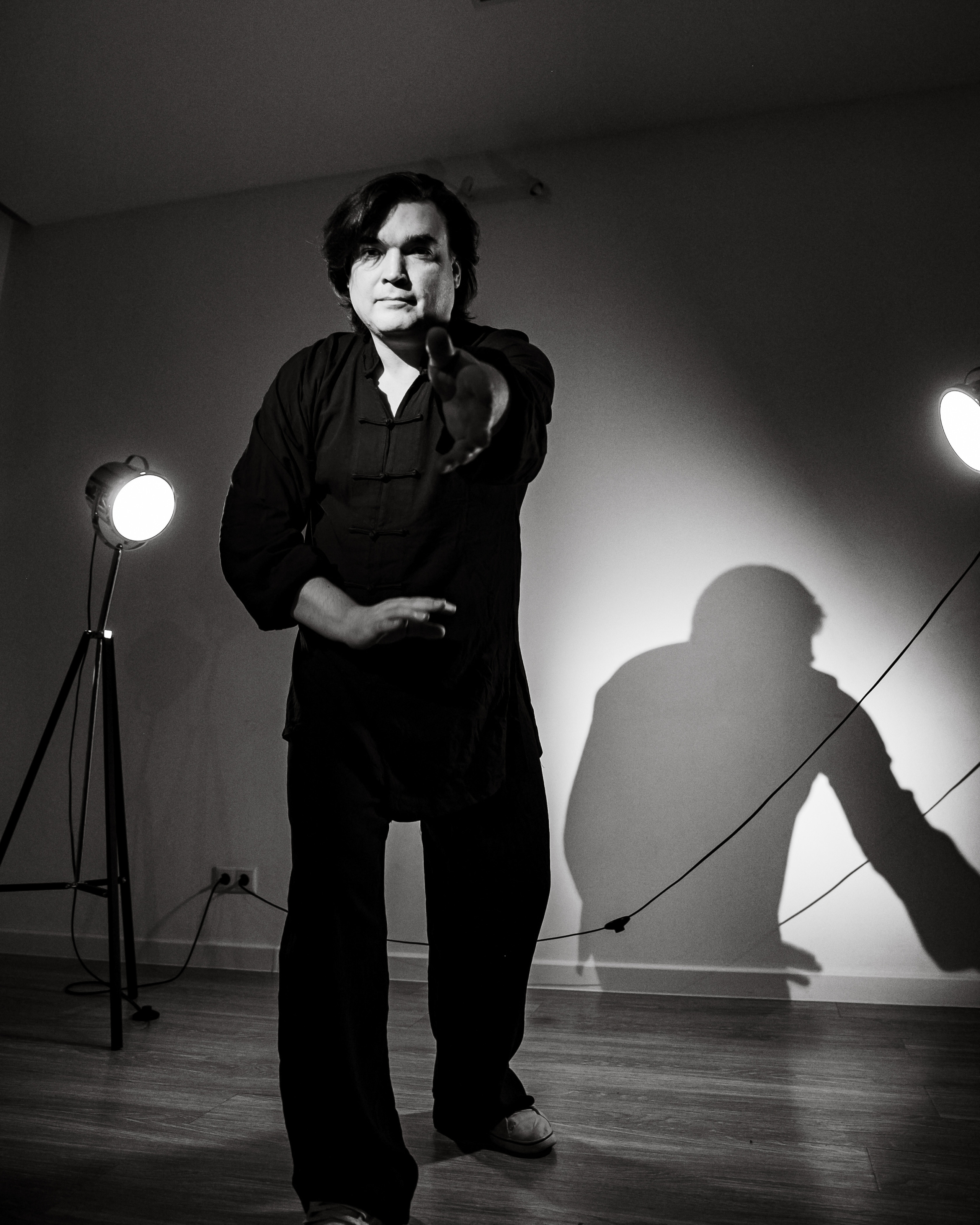 Мастер цигун Роман. Визуальный художник Лиана Даренская, Москва