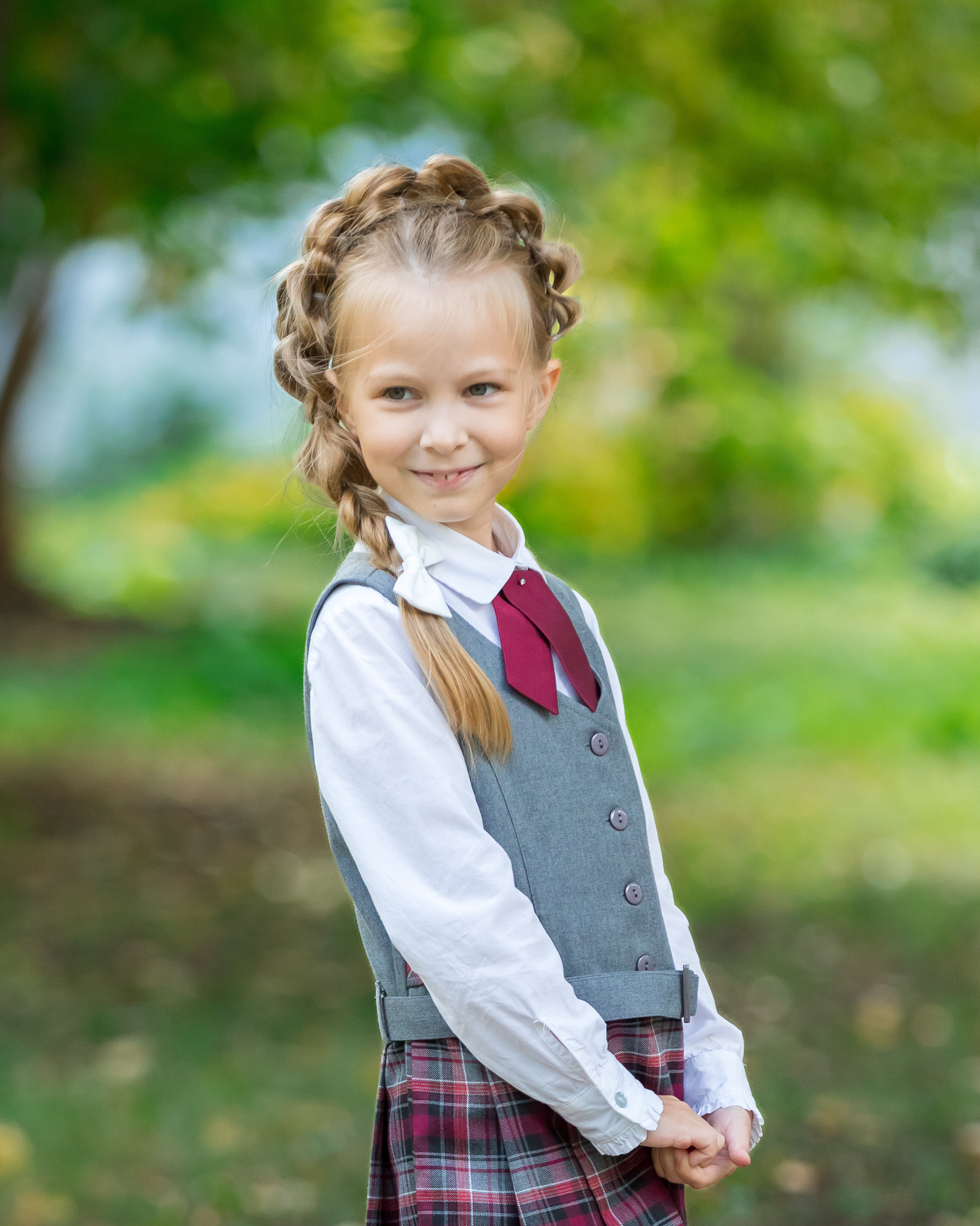 Фото в школе. Выпускные альбомы Набережные Челны