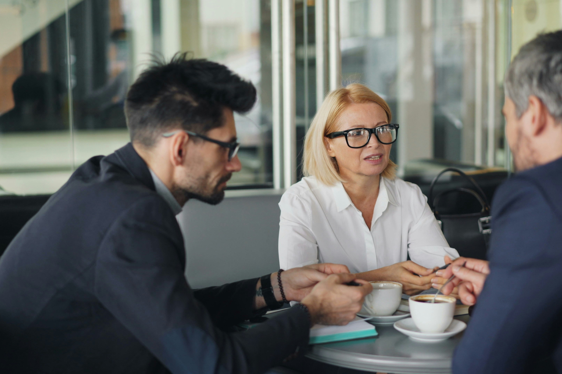 Услуги. «В КРУГУ» Психологические тренинги в Санкт-Петербурге в живом формате