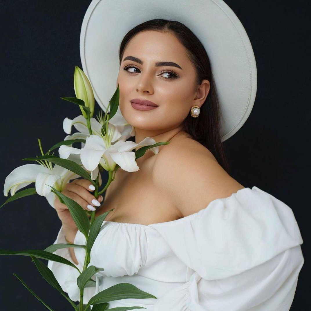 Контакты. Топ-фотограф и графический дизайнер |Москва