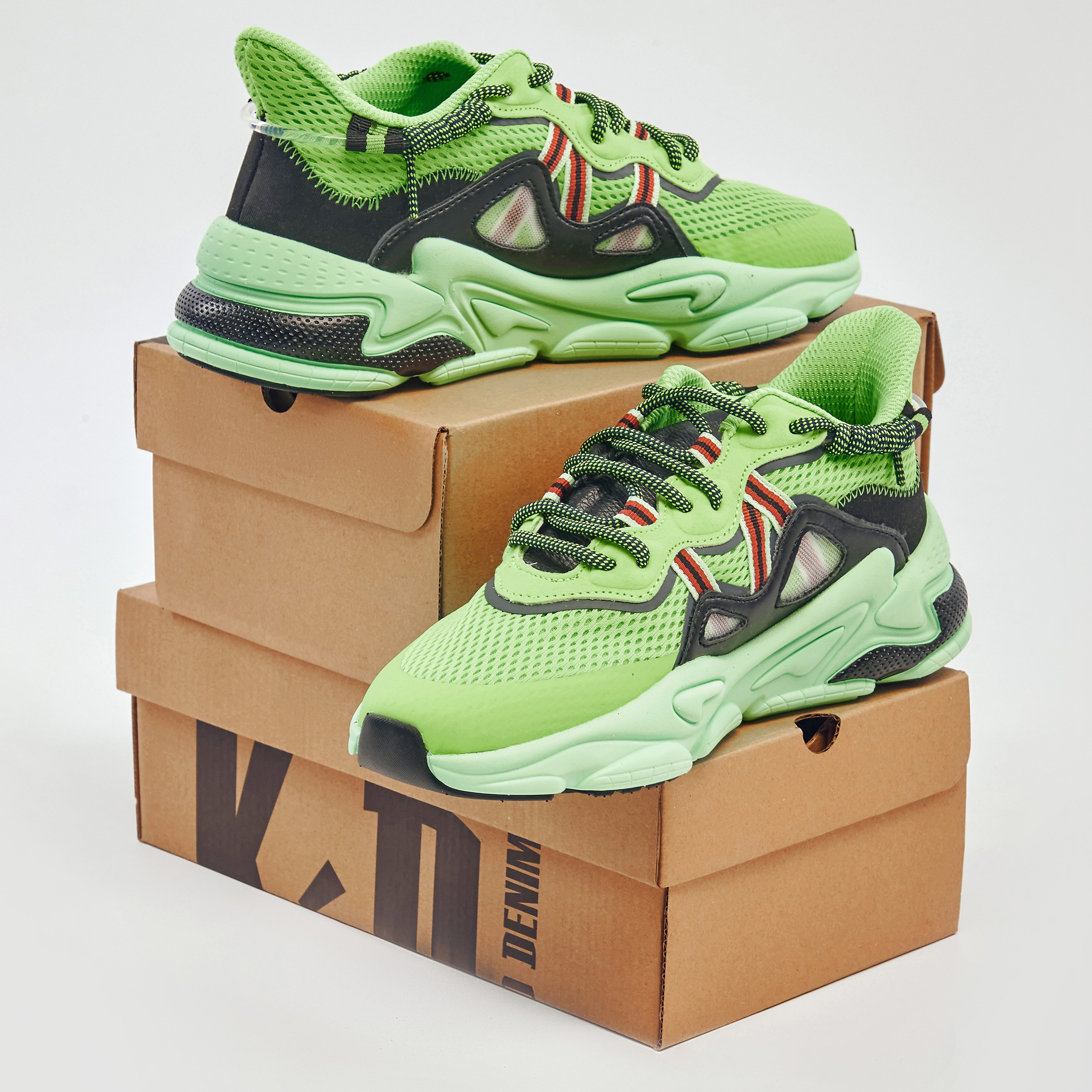 Фотосъёмка изделий на белом,чёрном или цветном фоне в Красноярске: профессиональные услуги фотографа Яковлева Романа. Фотограф Яковлев Роман — Красноярск