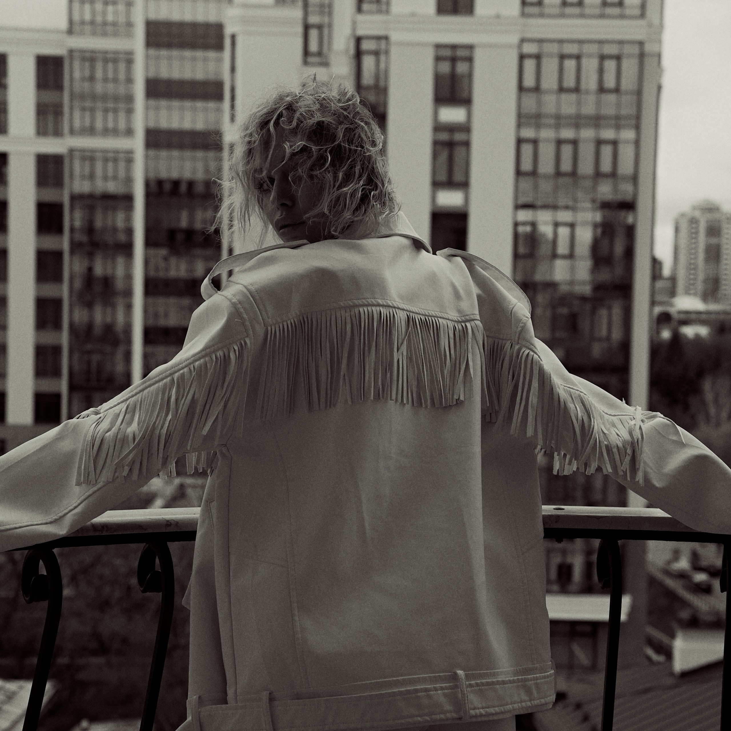 УСЛУГИ. Студийный фотограф в Екатеринбурге Бшари Заана