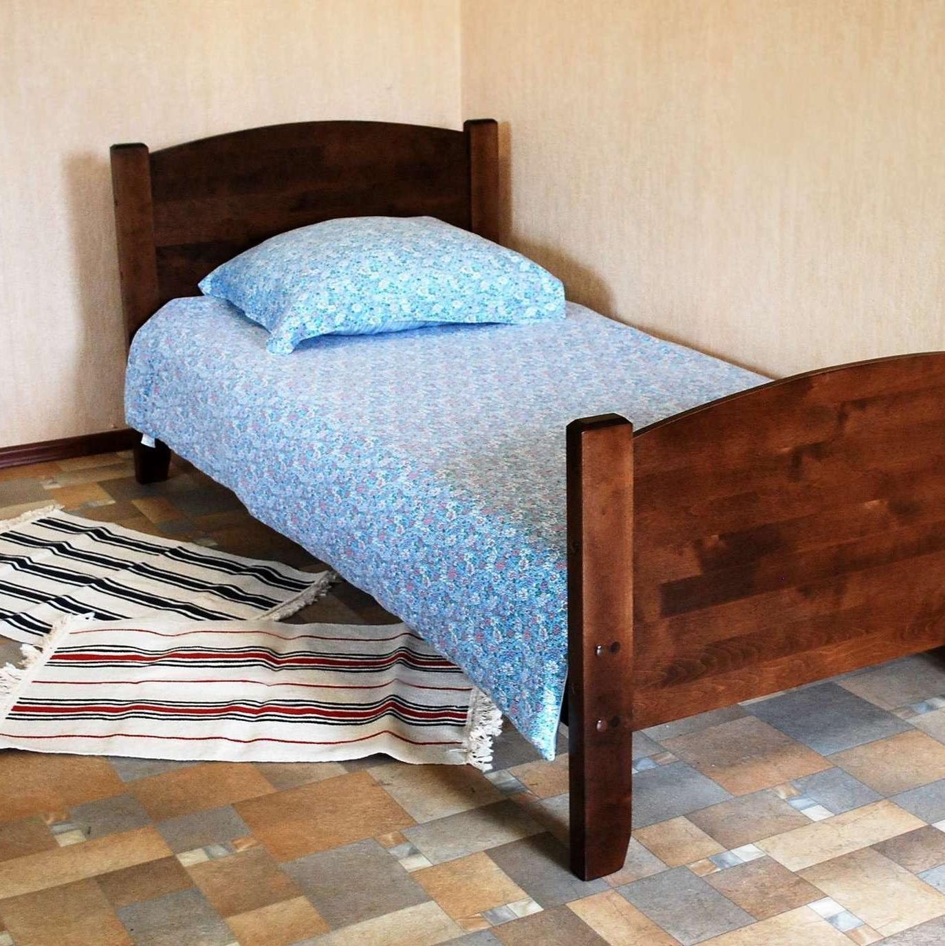 Кровать KP-01. Стильная домашняя мебель