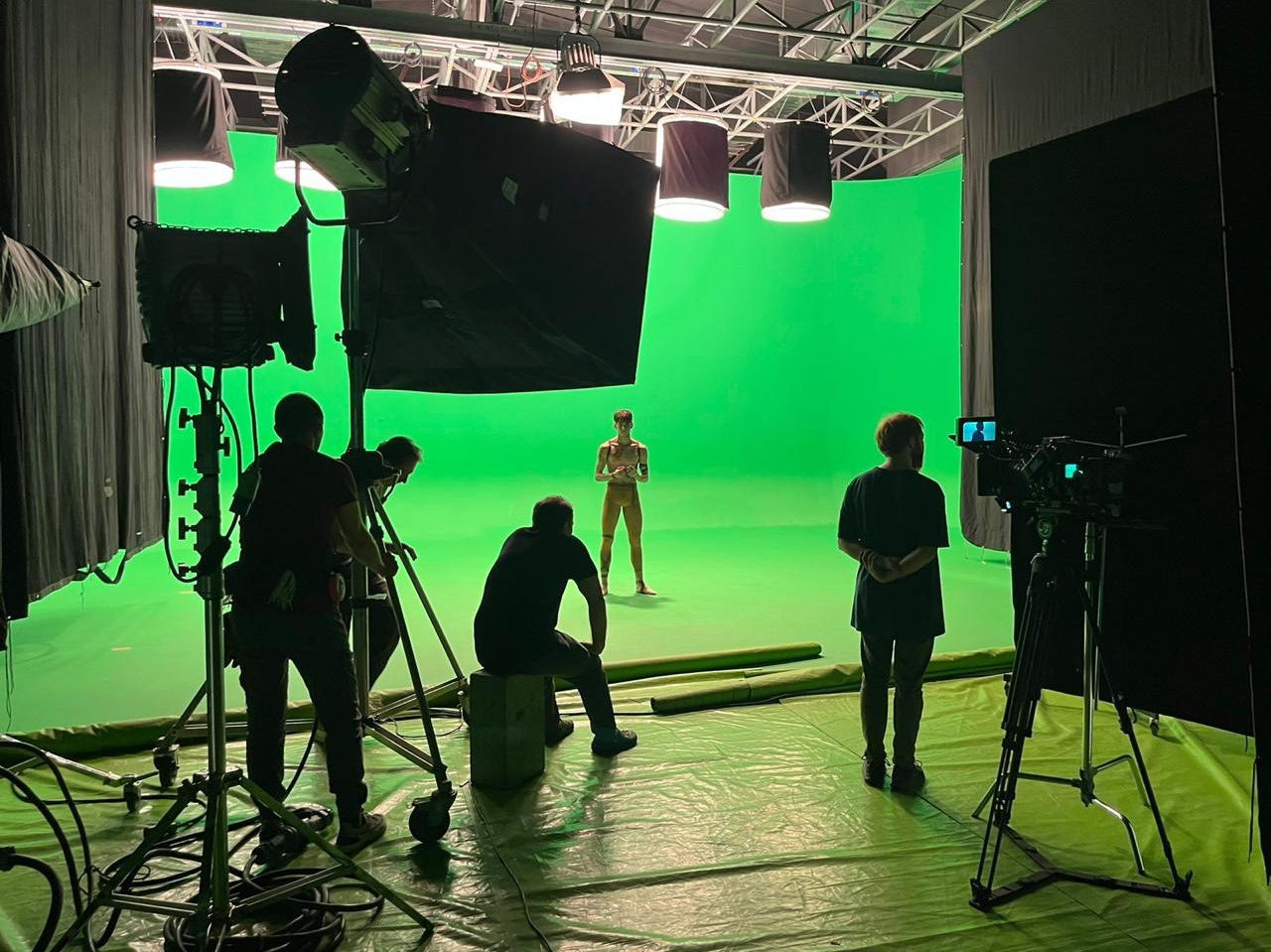 Services. Daria Chartoriyskaya — director, producer, photographer, artist, journalist, clinical psychologist