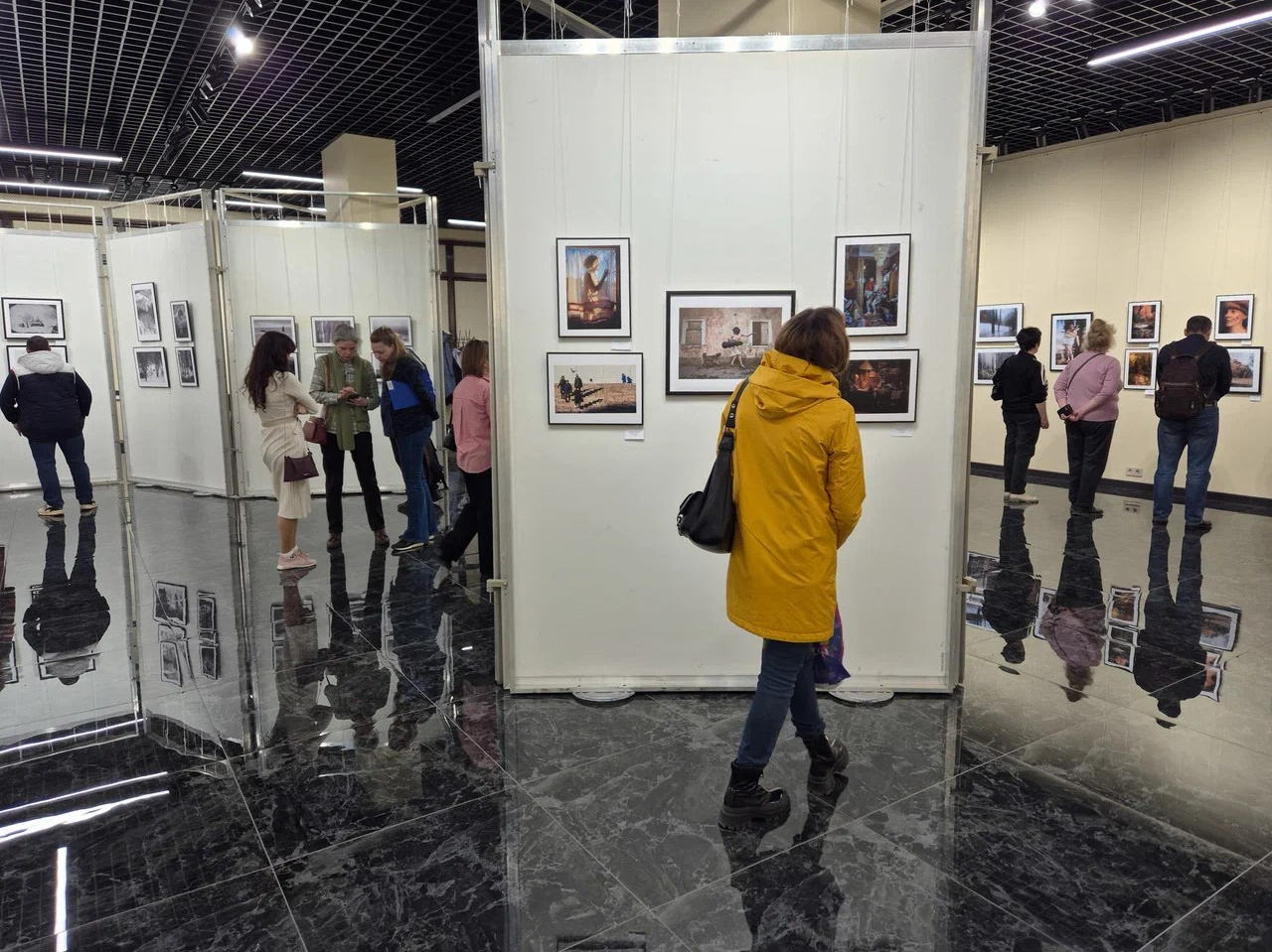 Выставка «Родные места» в г. Краснодаре. Фотограф Ольга Дунаева