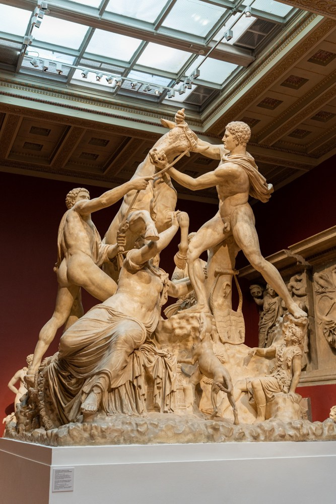 Собрание слепков Пушкинского музея. Фотограф и искусствовед в Туле и Санкт-Петербурге Нелли Некрасова