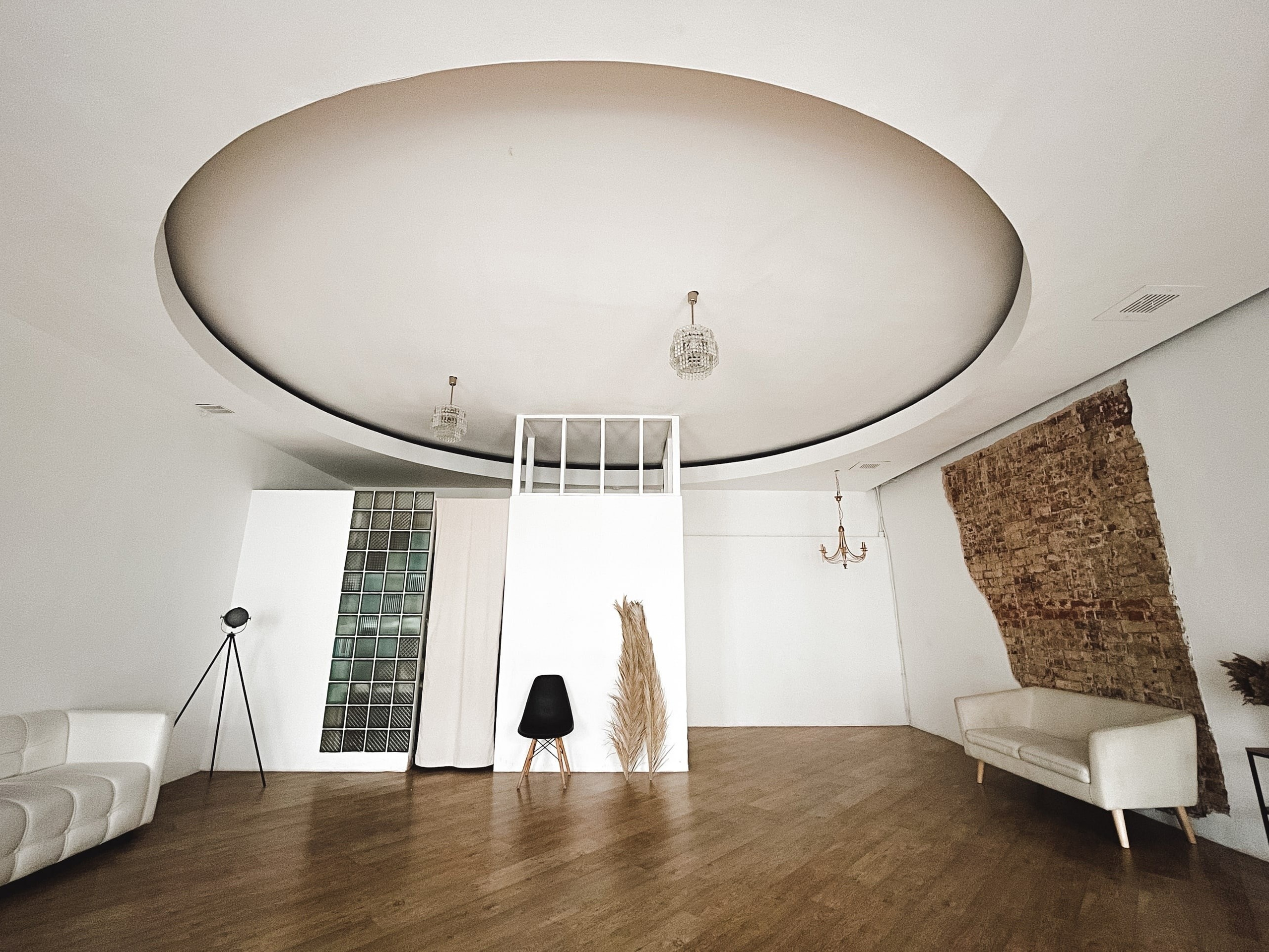 Фотостудии в Перми для фотосессии. Фотограф Пермь