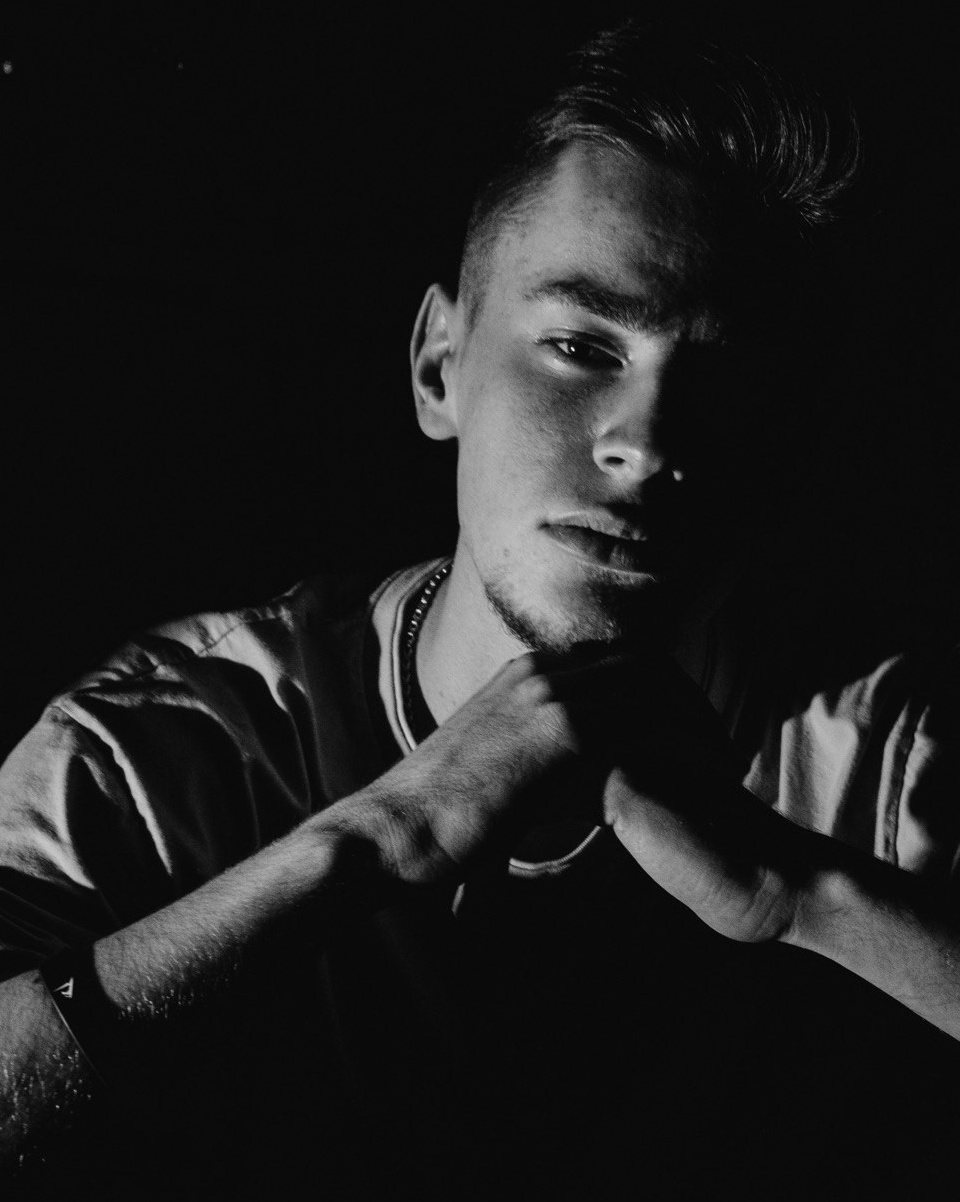 Контакты. Видеограф и фотограф Ульяновск Кирилл Быков (unrealkirill)