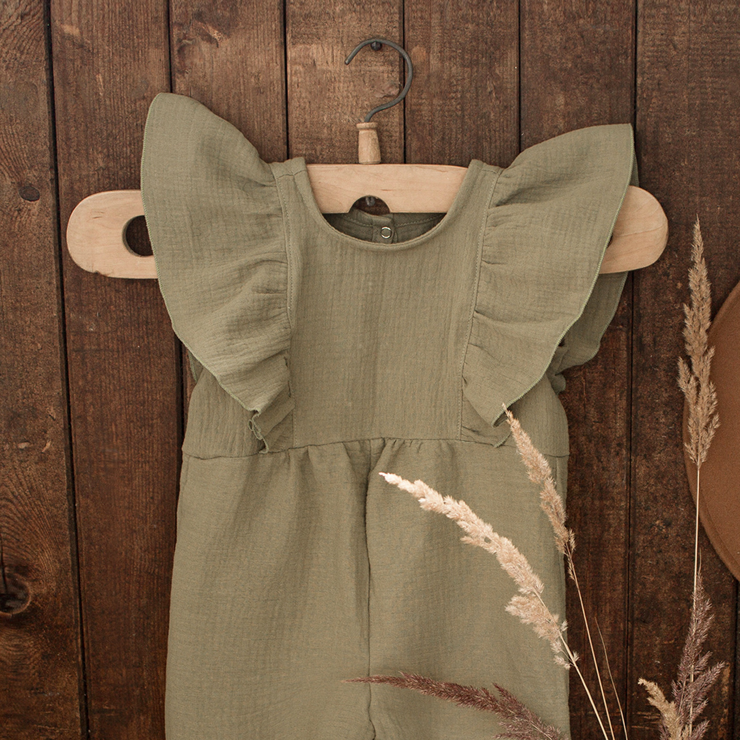 020 Комбинезон с воланами. Эко-одежда для детей