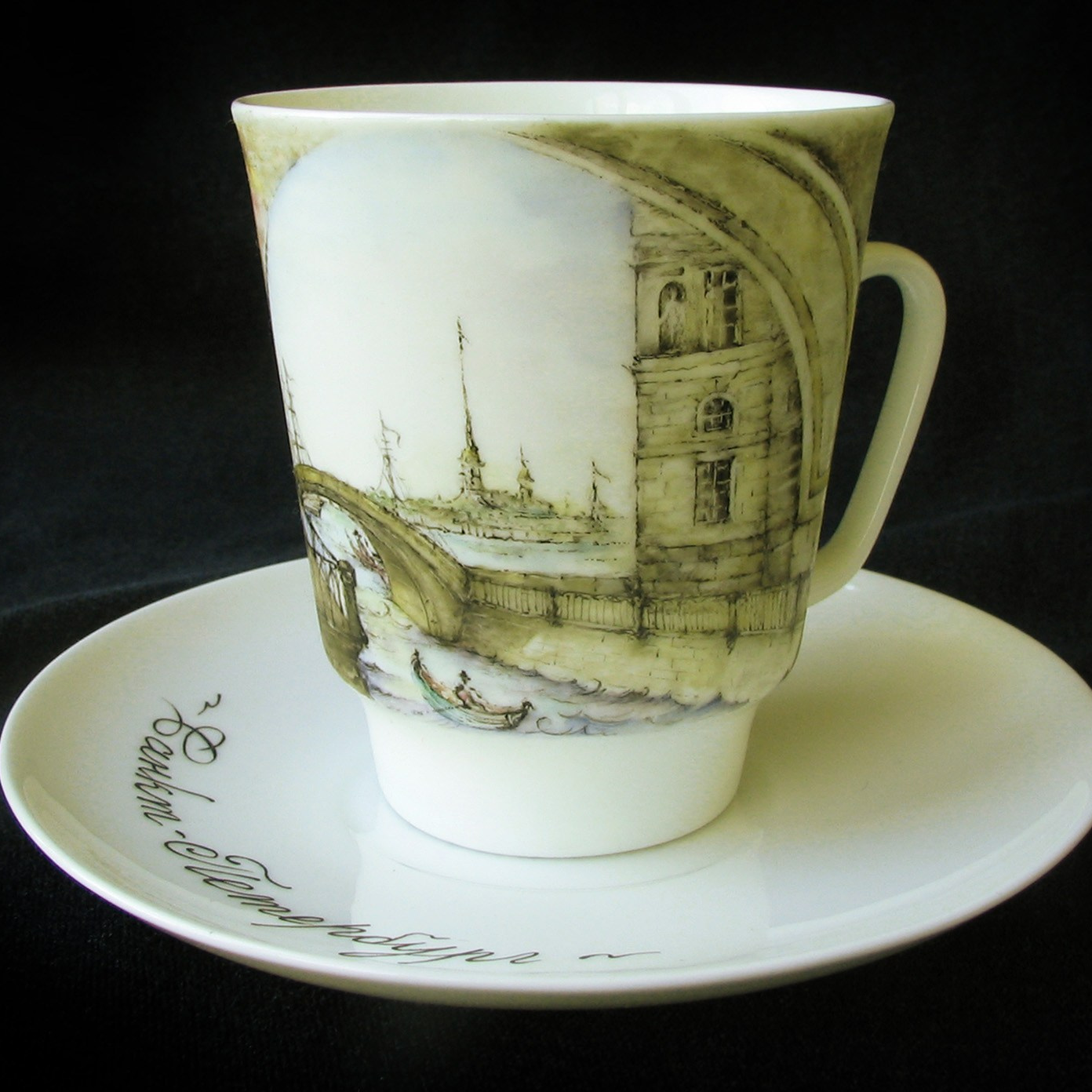 Кофейная пара Санкт-Петербург. Костяной фарфор. Роспись Фарфора в Санкт-Петербурге
