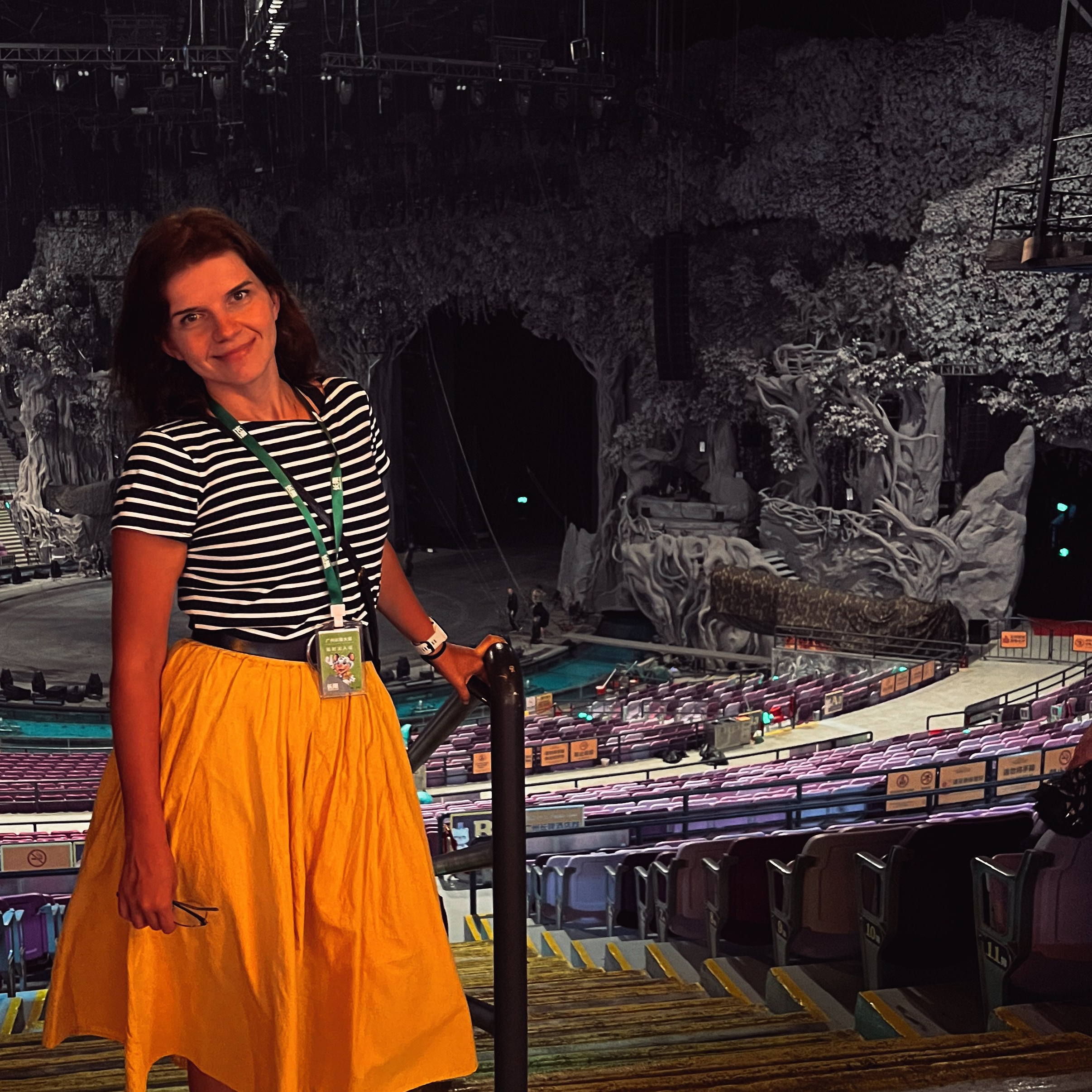 Munina Dina Set designer