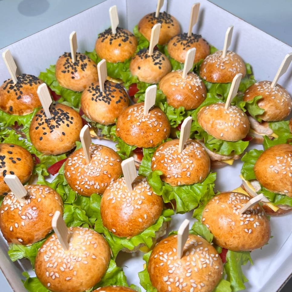 Меню. Кейтеринг, фуршеты, гастробоксы, авторские закуски в Уссурийске