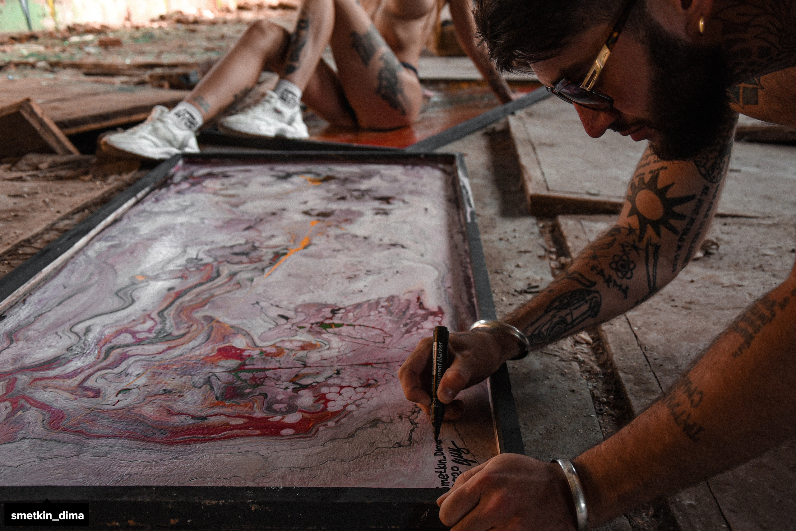 картина флюид арт художник абстракция абстракционизм арт искусство современное искусство интерьер дизайн интерьера художество творчество мастерская 