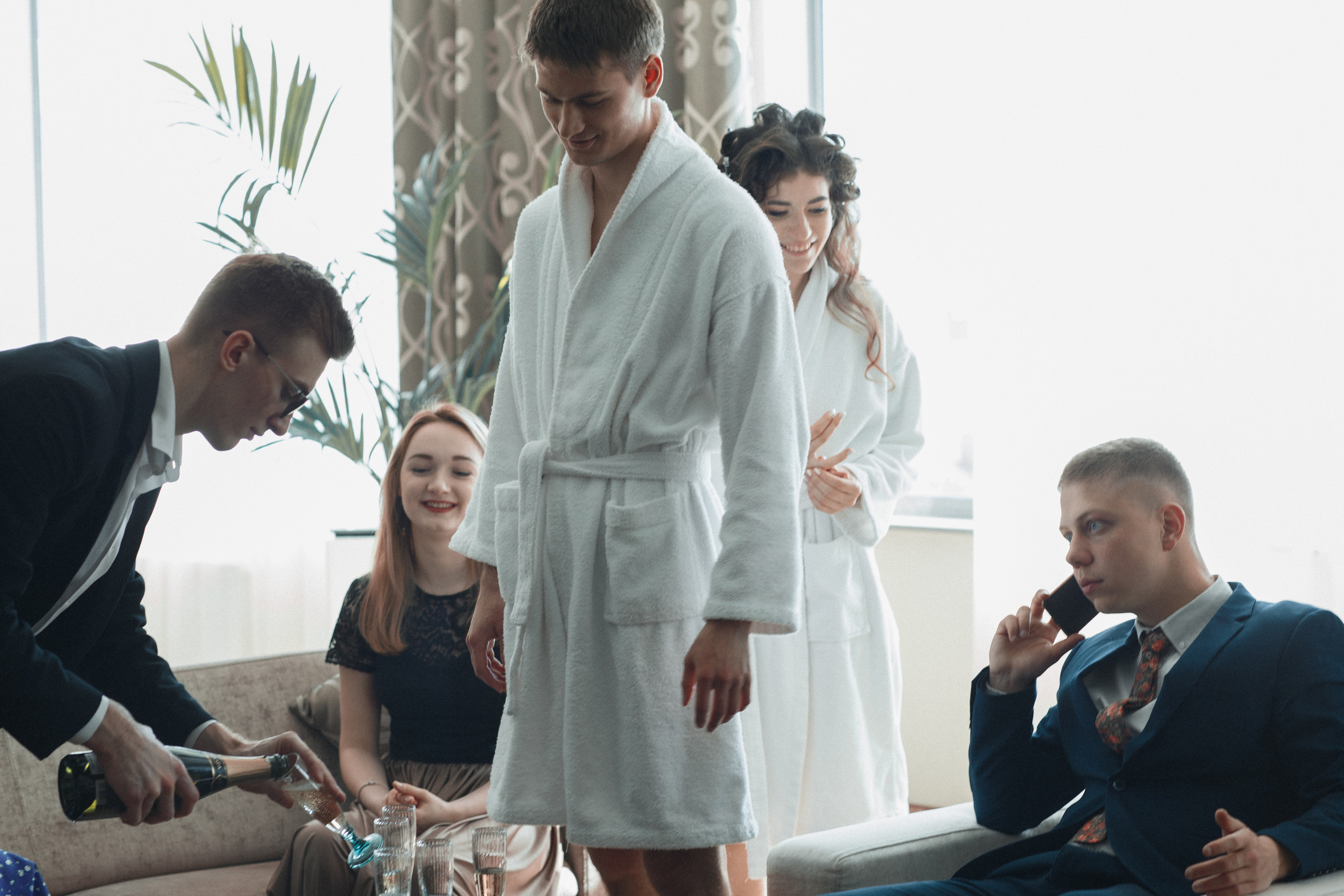 Фотосессия свадебного дня в Ботаническом саду, отеле Пекин