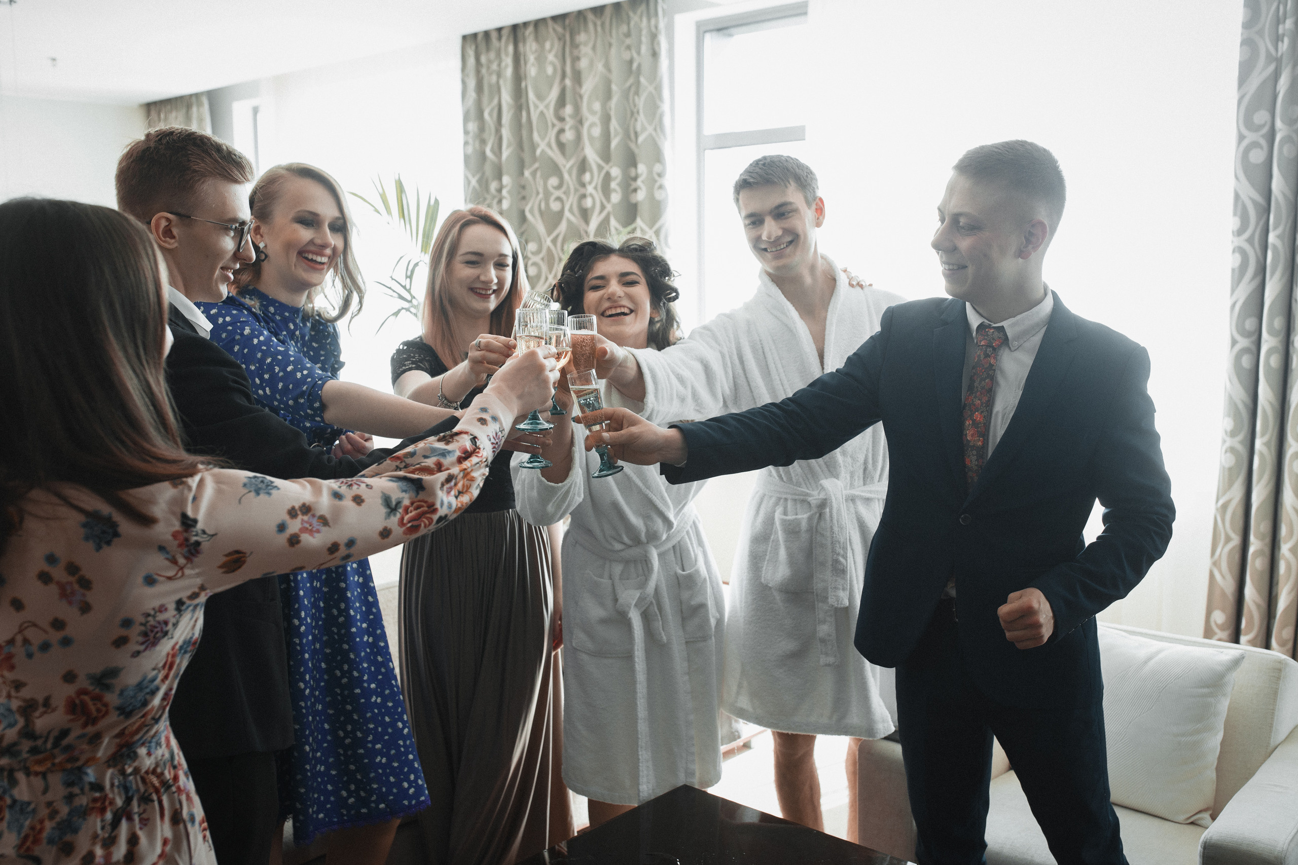 Фотосессия свадебного дня в Ботаническом саду, отеле Пекин