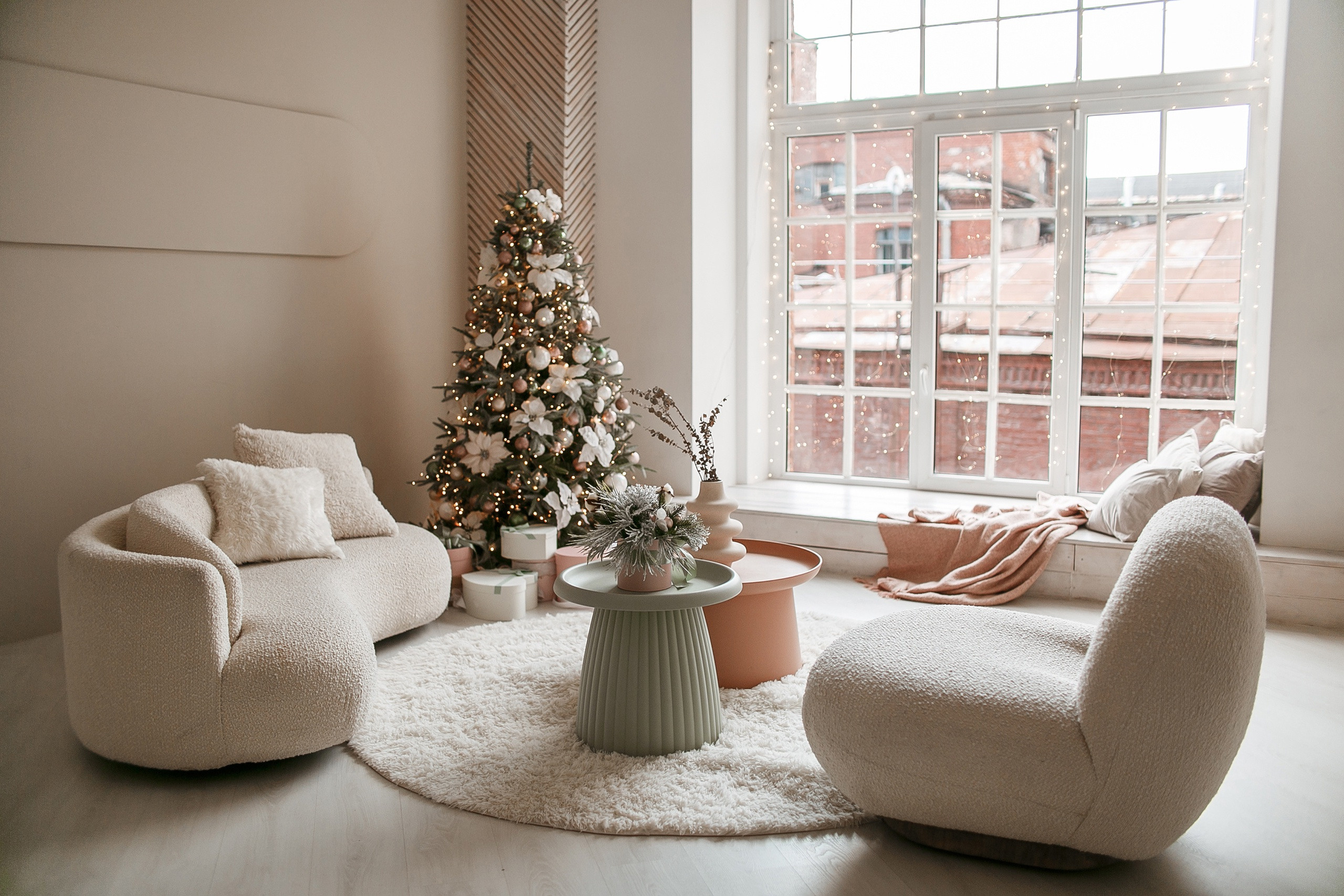 Рекомендуемые фотостудии для свадебной или семейной съёмки в СПб