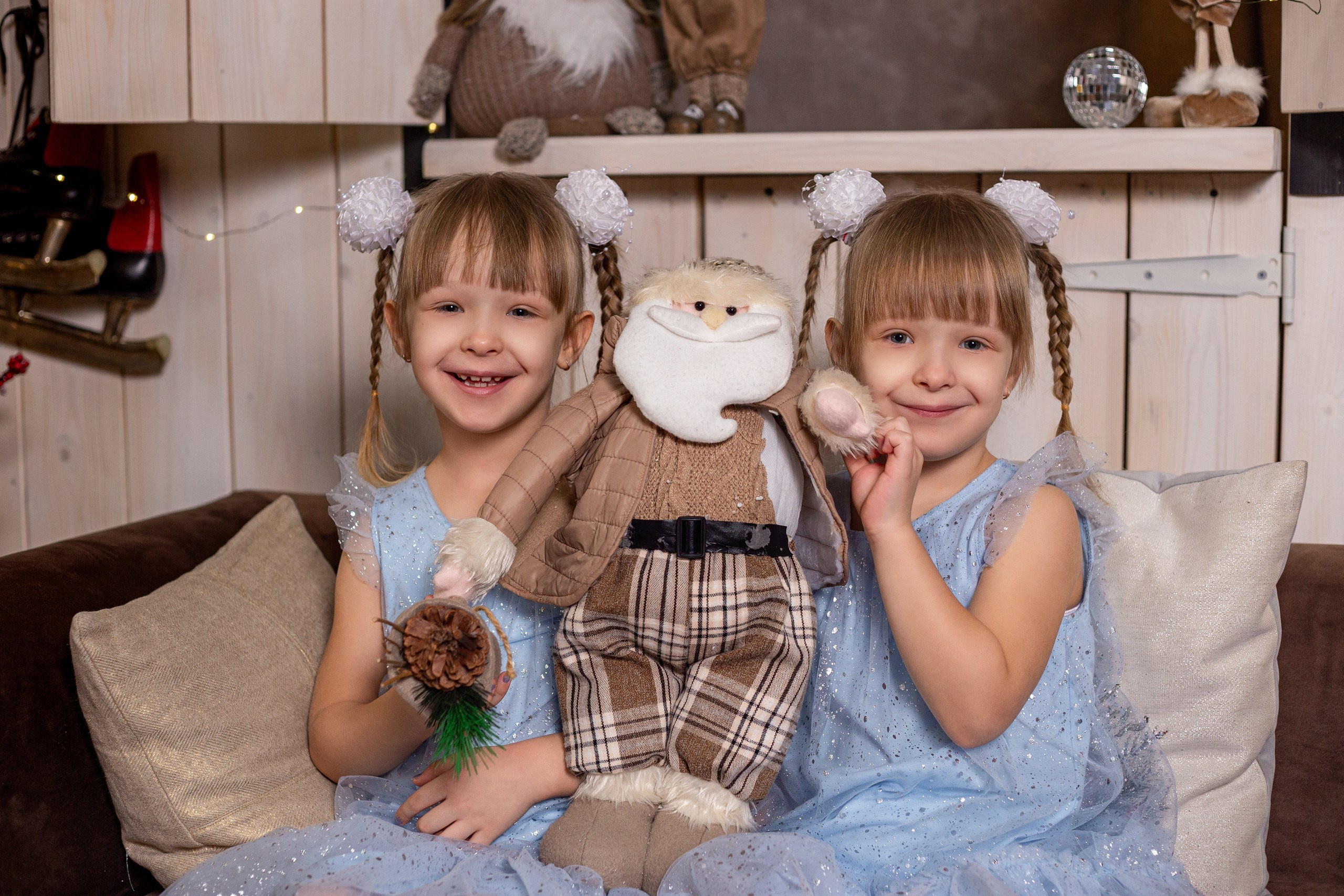 Семейная новогодняя фотосессия. Ярославль. Свадебный и семейный фотограф в Ярославле Александр Лобков