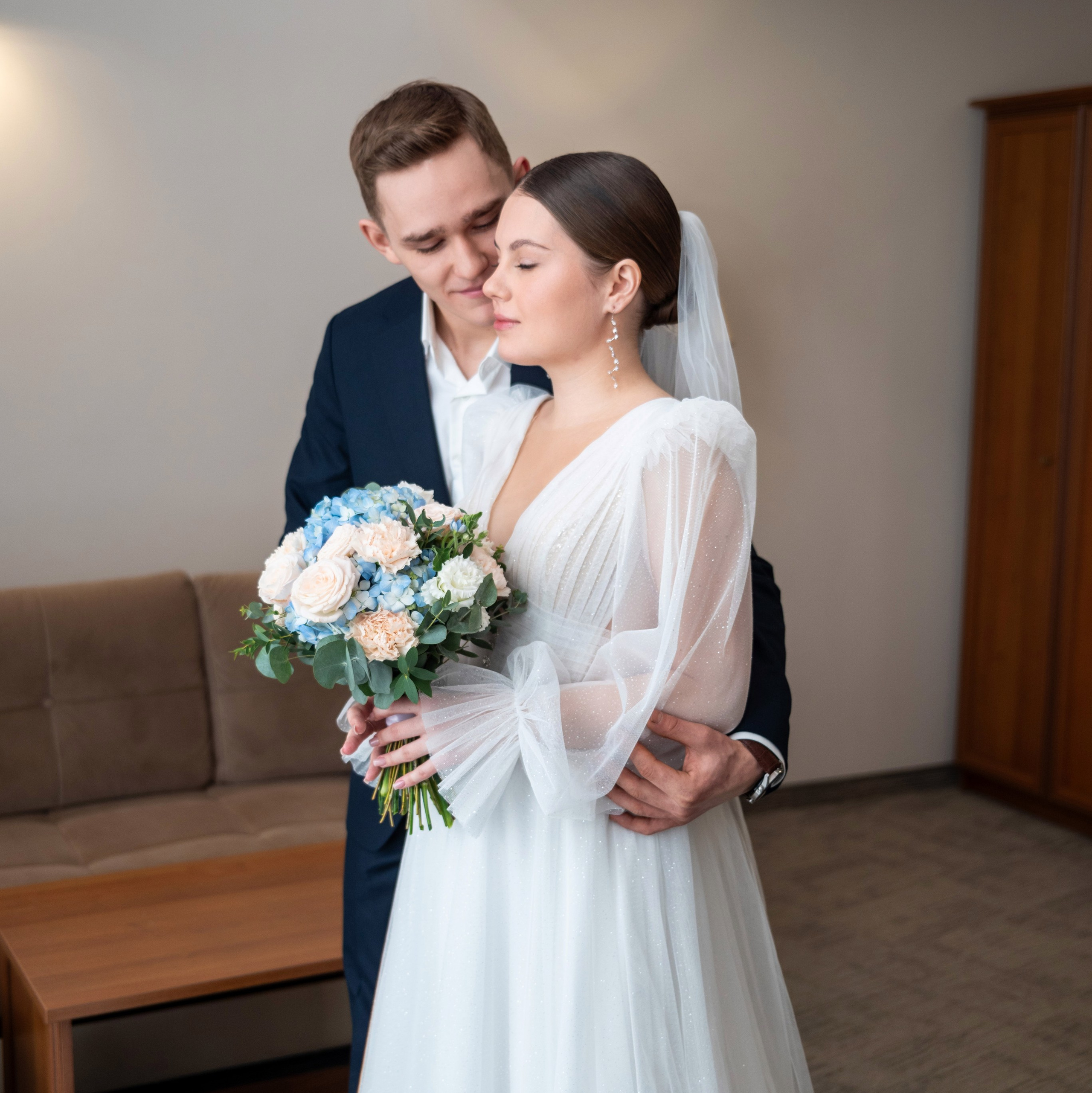 Контакты. Свадебный и репортажный фотограф в Ярославле и Москве Алексей Миронов