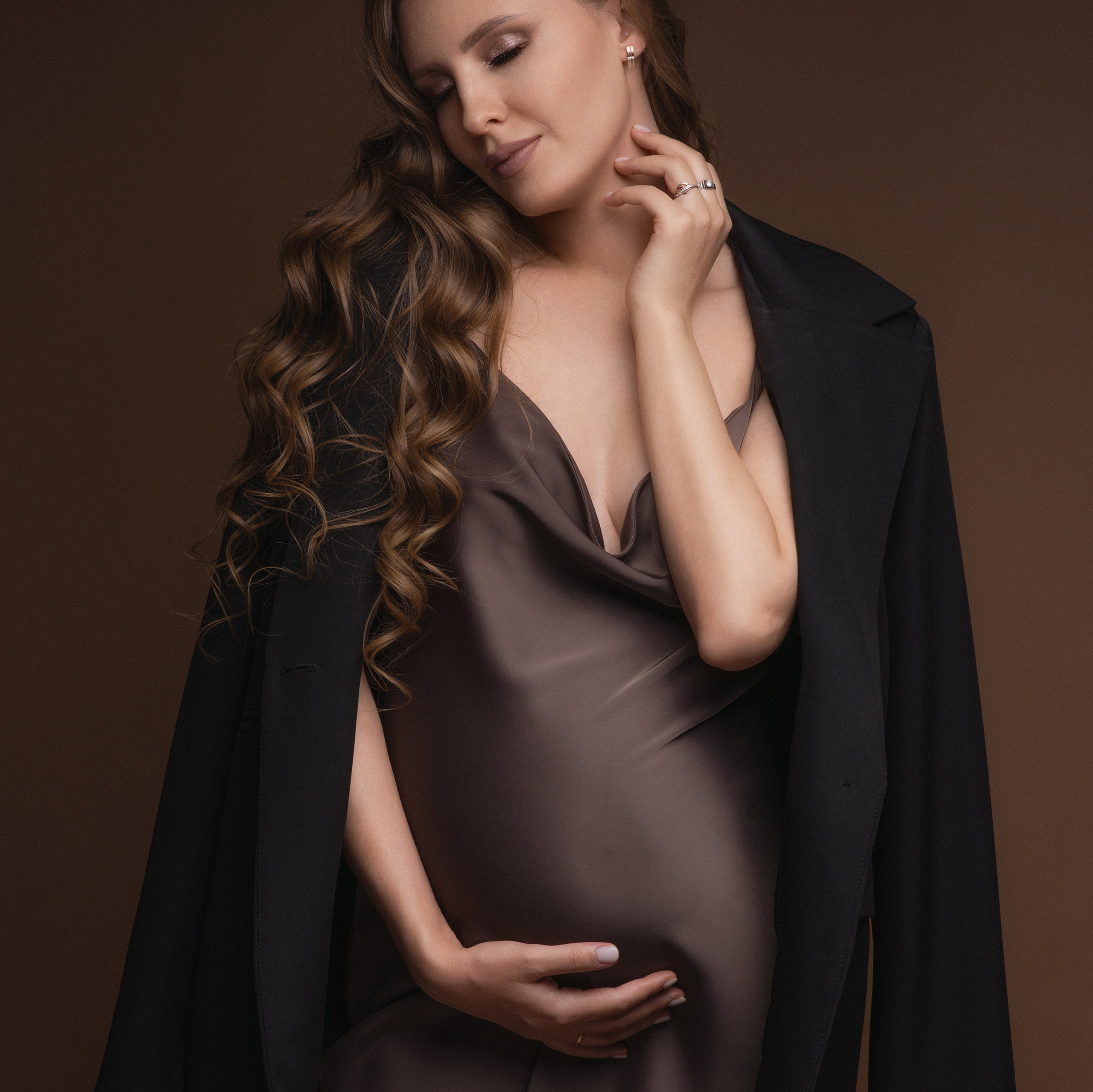 Коллекция нарядов для съемки беременности. Фотограф беременности, новорожденных и детей до года в Челябинске Волк