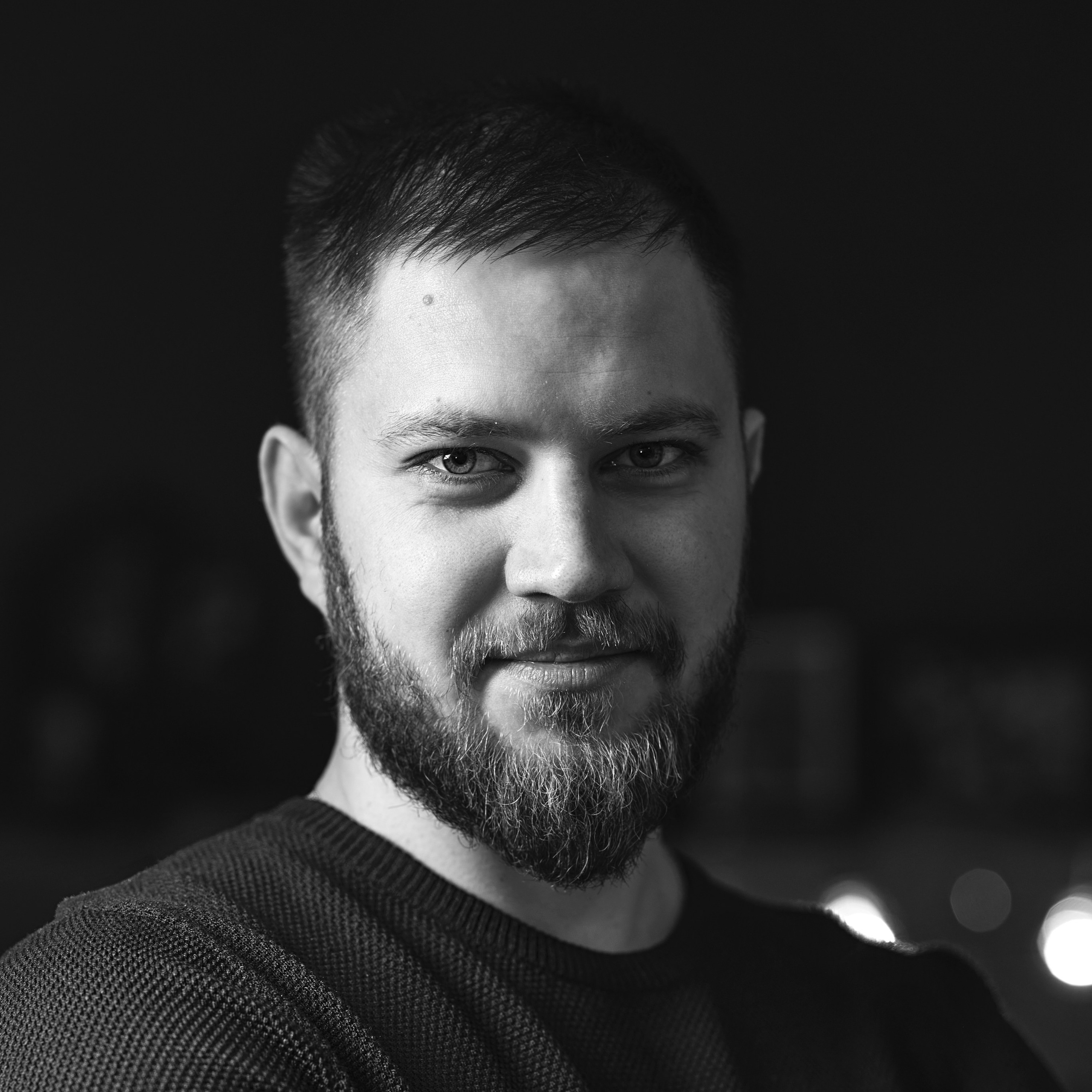 Профессиональный фотограф Осипенко Илья. Съёмка выпускных альбомов, свадебная съёмка, семейная фотосъёмка. работаю по всей Брянской области