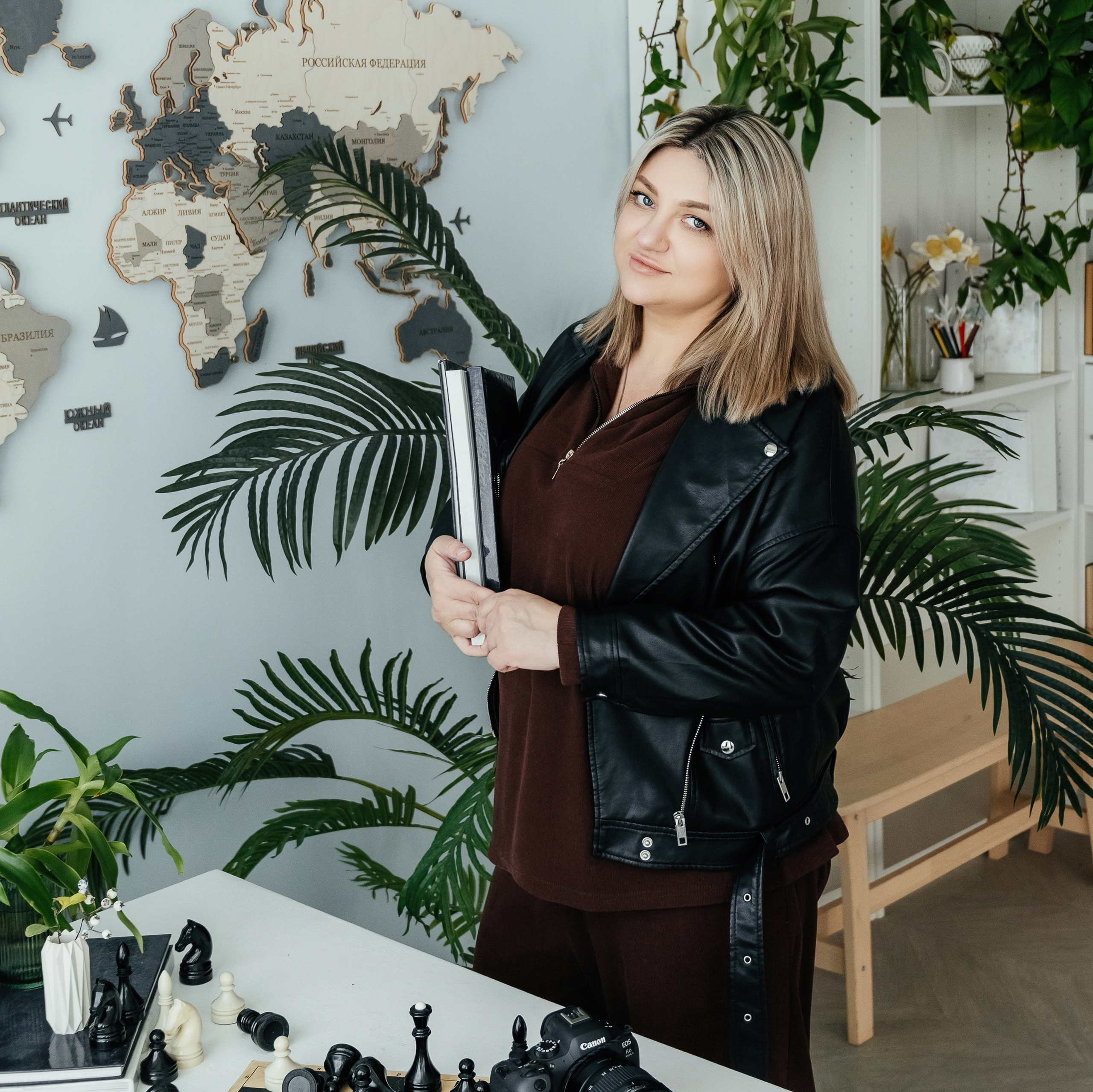 Ваш фотограф. ВЫПУСКНЫЕ АЛЬБОМЫ | РОВЕСНИК | КЕРЧЬ