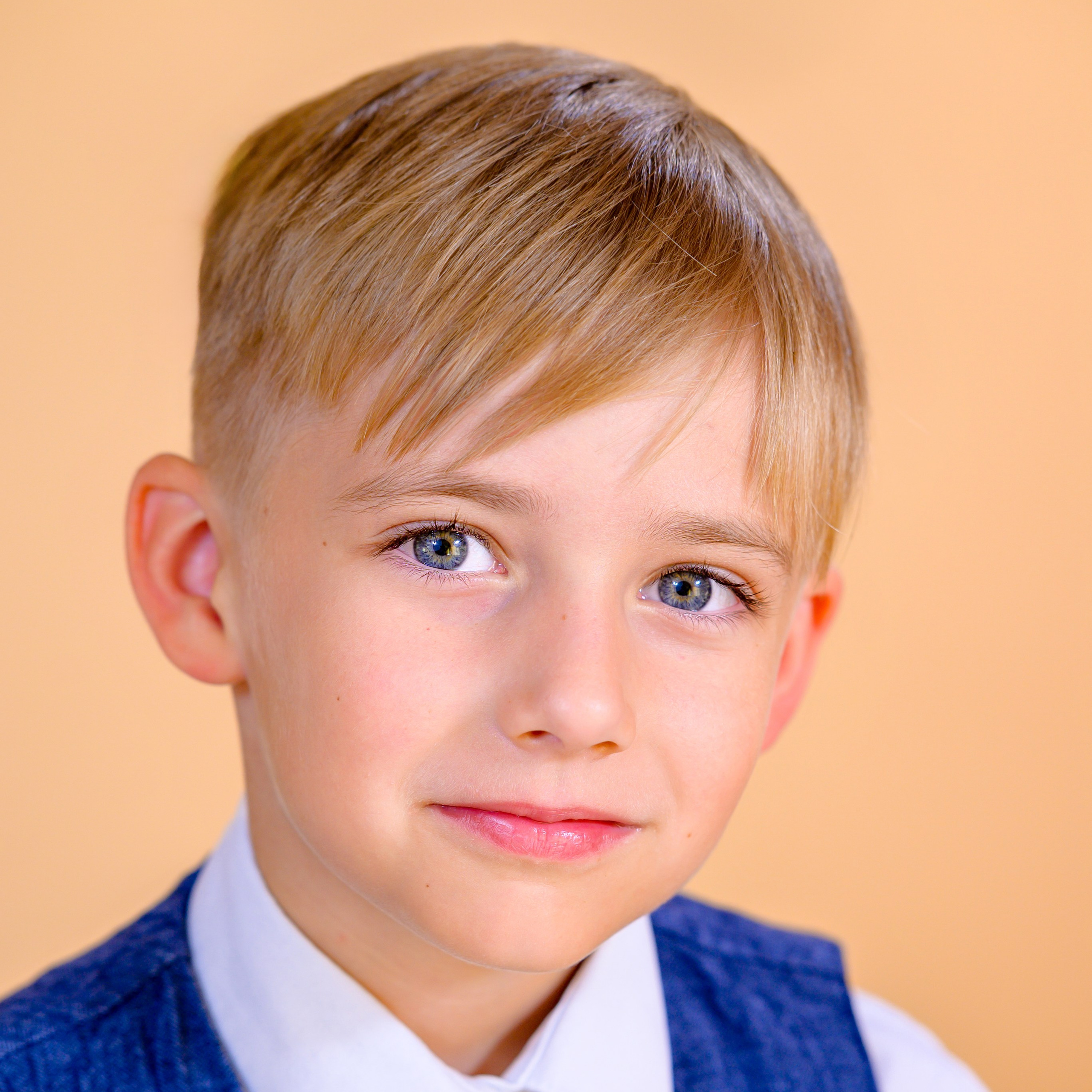 Выпускные альбомы. Выпускные альбомы в Туле и Тульской области для школ и детских садов