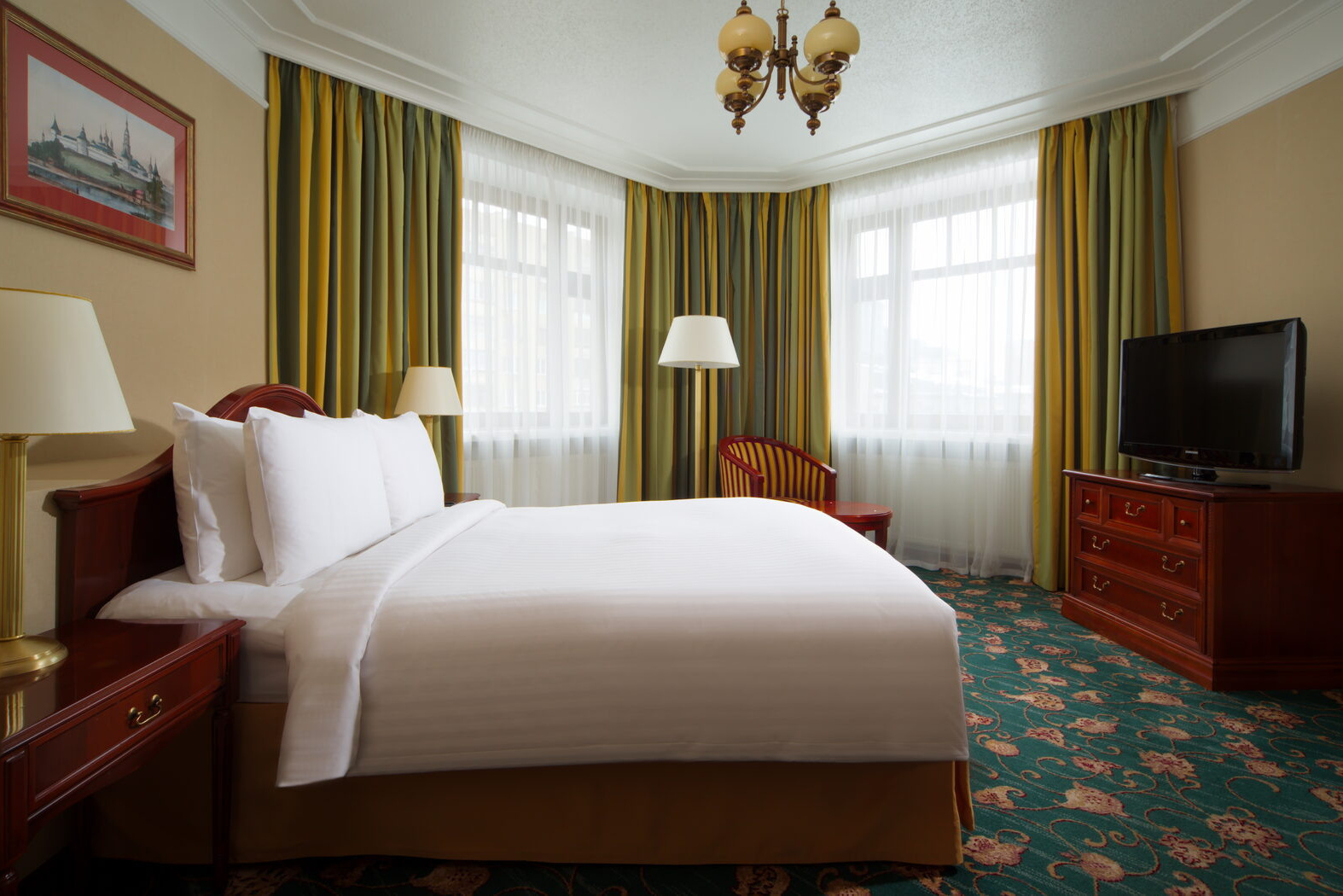 Красивые отели Москвы. Фото Радости. Свадебный и семейный фотограф в Москве Юлия Самойлова