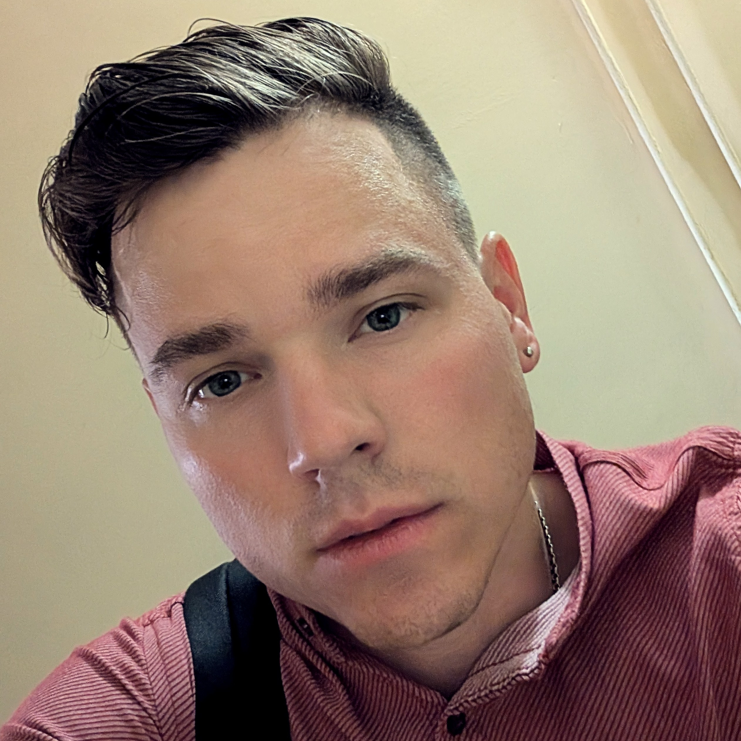 Контакты. Семейный и репортажный фотограф в Санкт-Петербурге Владимир Окулов