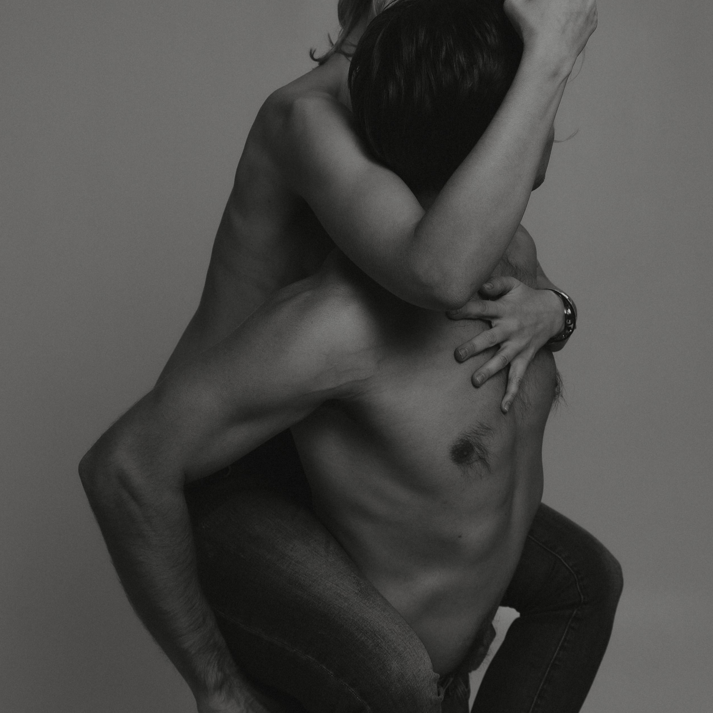 Привет, меня зовут Эмилия. Сниму кино о тебе