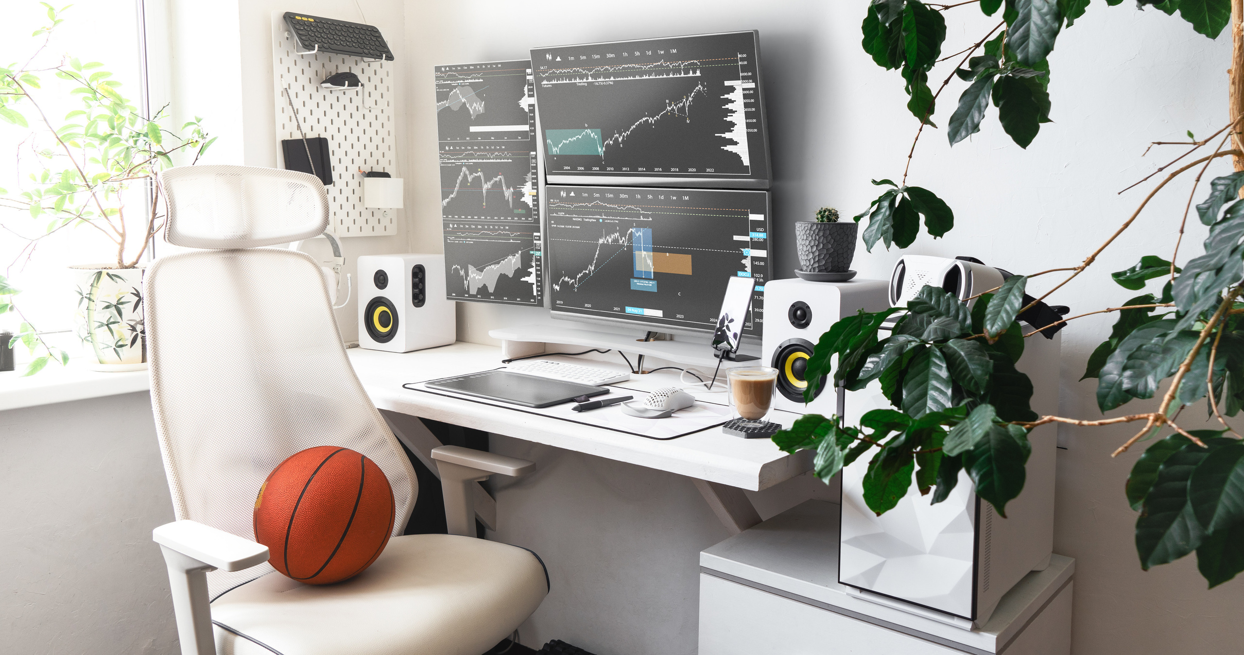 Трейдинг дома. Купить коммерческие фотографии для использования в дизайне и рекламе