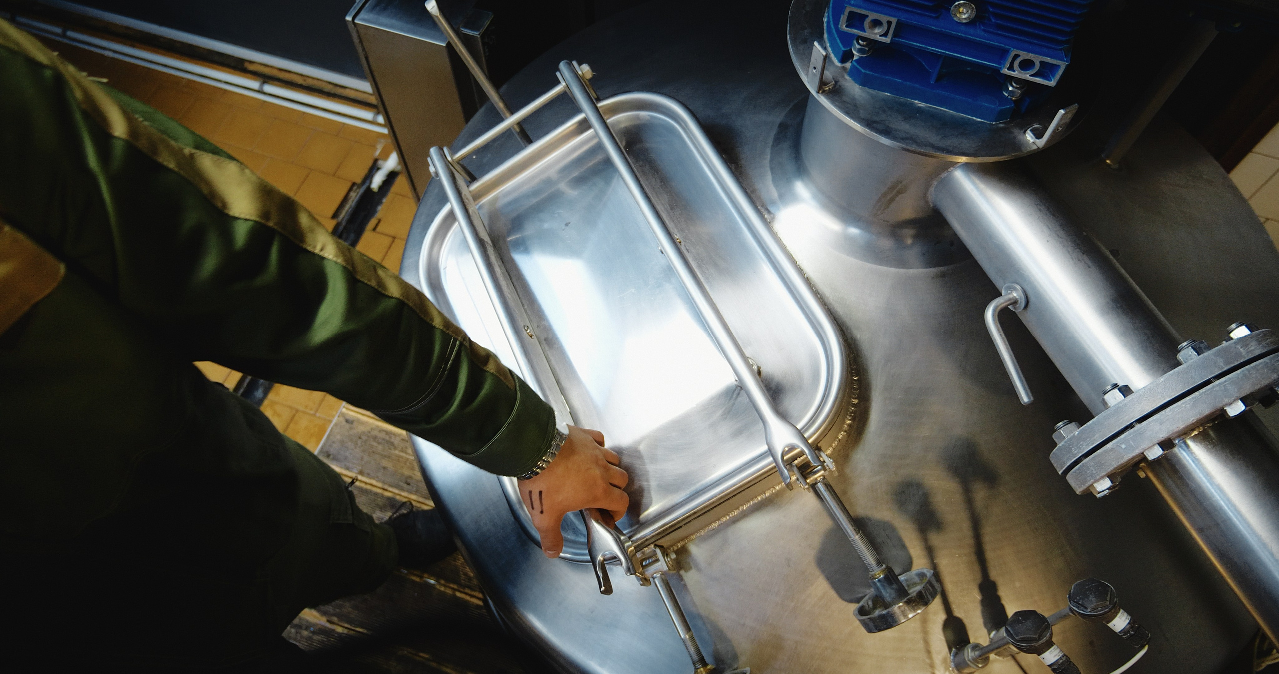 Фильмы о бизнесе — видео о компании, бренде, командах и обучении. Рекламные ролики · репортажная съемка · фильмы о компании