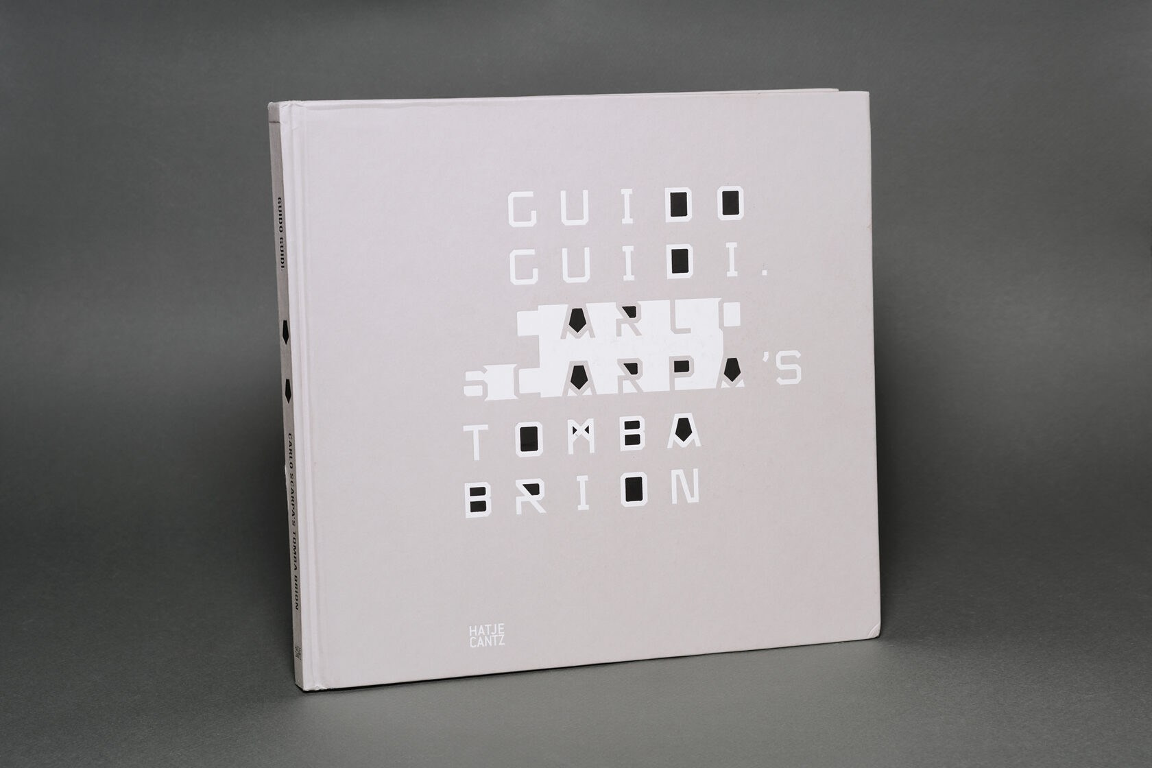 Texts about photobooks. Фотограф и исследователь фотографии из Санкт-Петербурга Елизавета Веприцкая