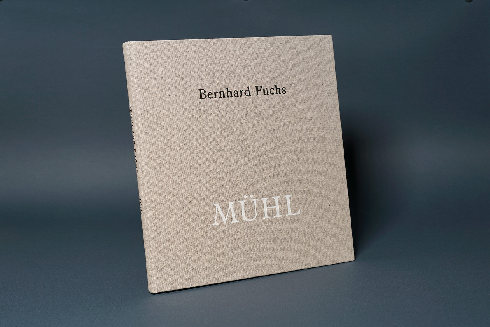 Texts about photobooks. Фотограф и исследователь фотографии из Санкт-Петербурга Елизавета Веприцкая