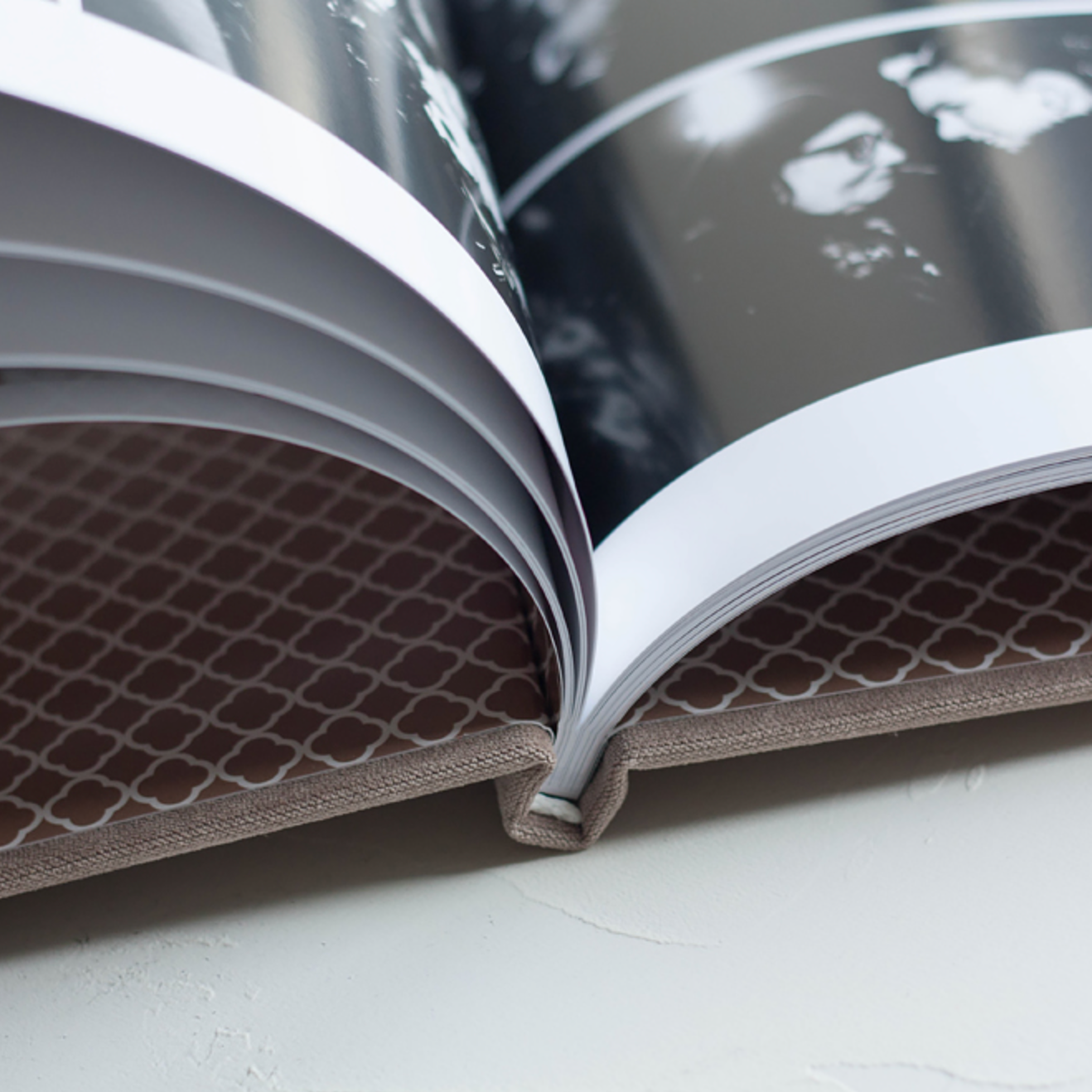 Пг, Тиснение, ткань, техн. Фотограф Ольга Молева