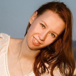 Contacts. Anna Poroshina is an interdisciplinary artist