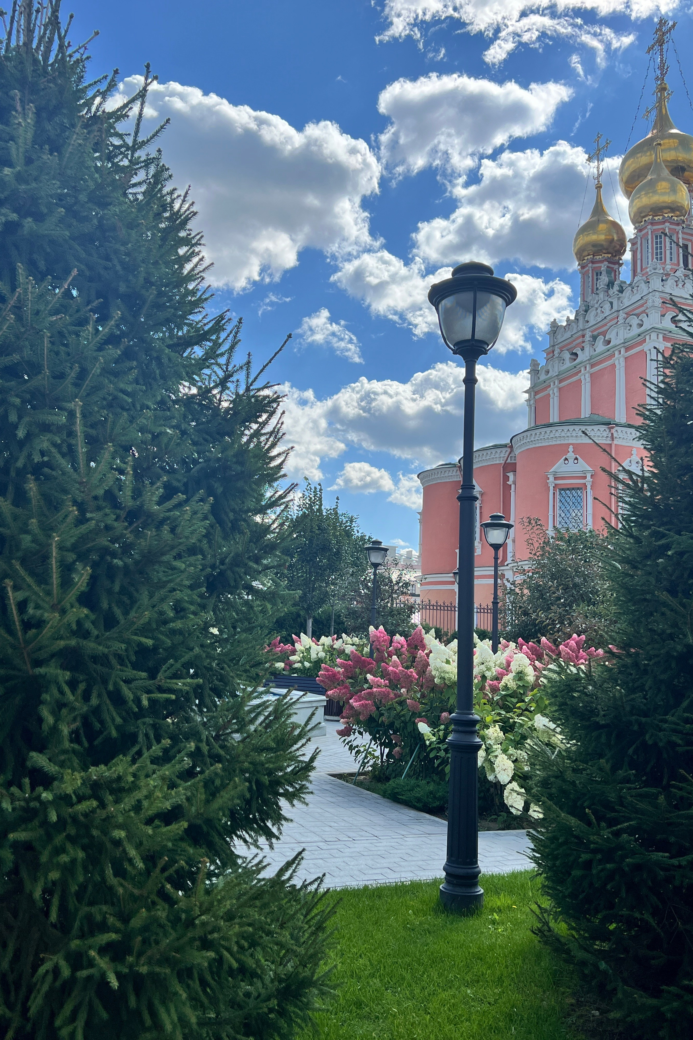 Экскурсии и фотосессии в Москве. П&П — Полезное с Приятным. Фотоэкскурсии — Москва на память. Экскурсовод и фотограф в Москве. Увези столицу в своём альбоме!