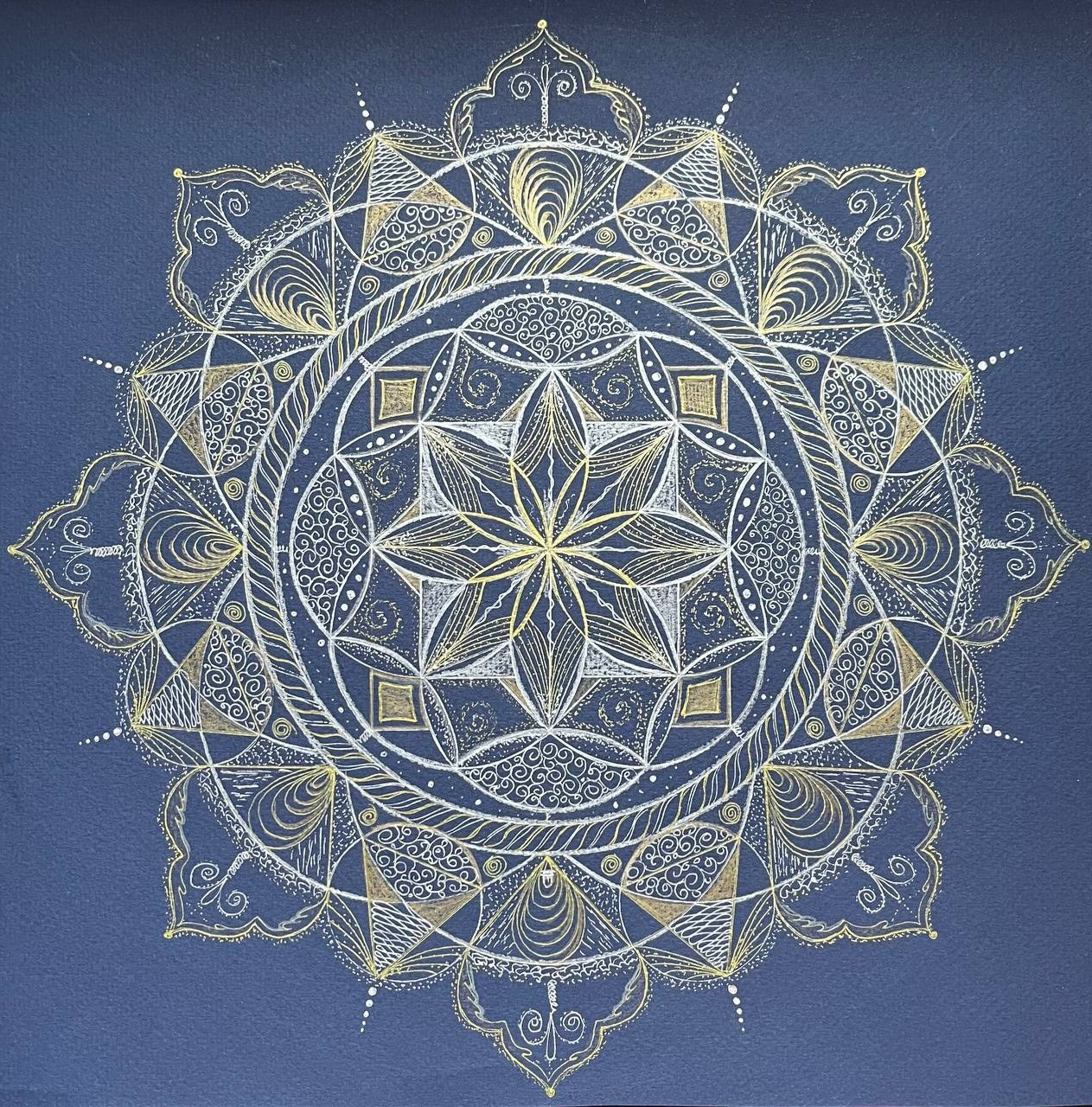 Arisa — сакральные картины Мироздания