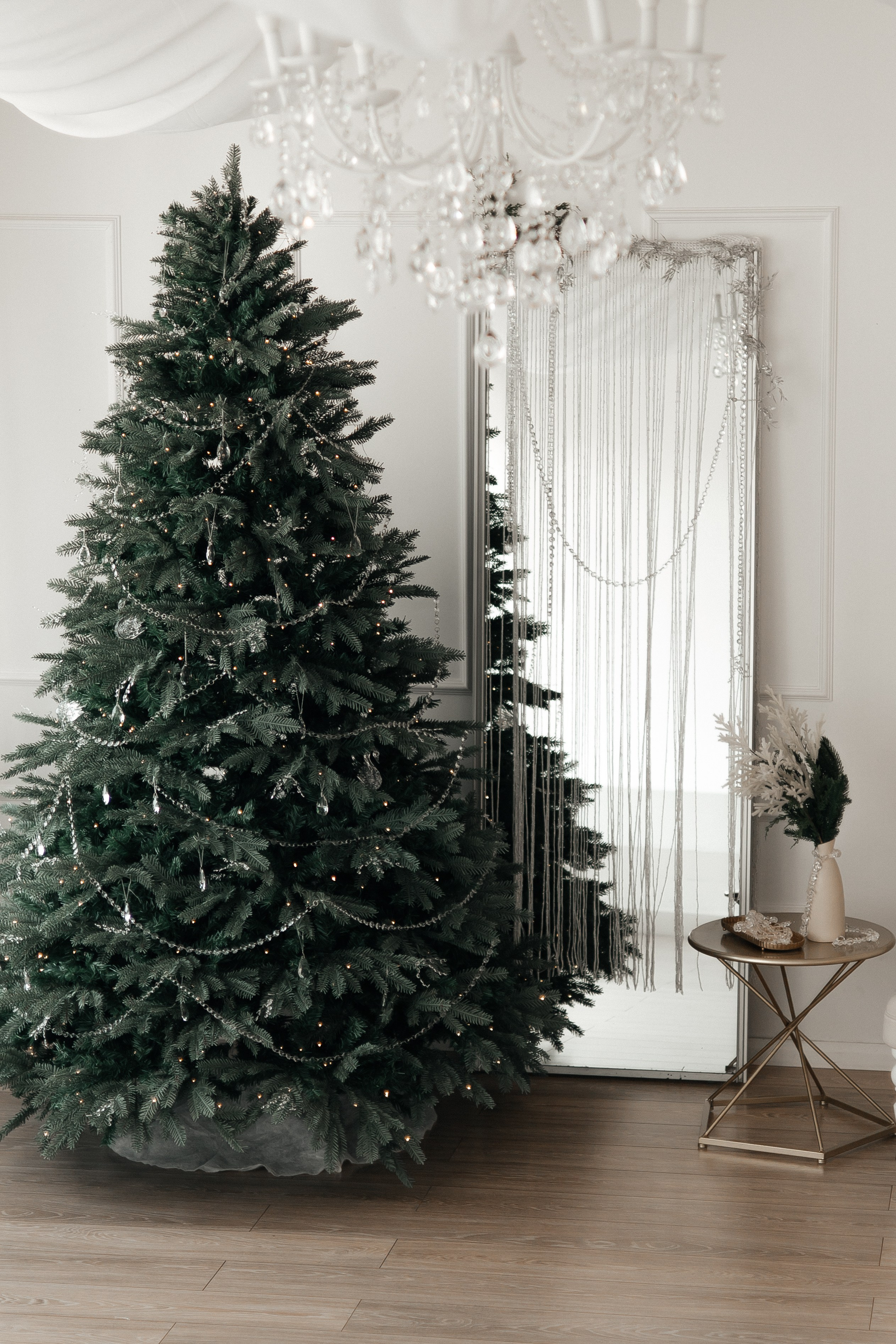 Фотостудия 220 — первая в Чите фотостудия, предназначенная для работы