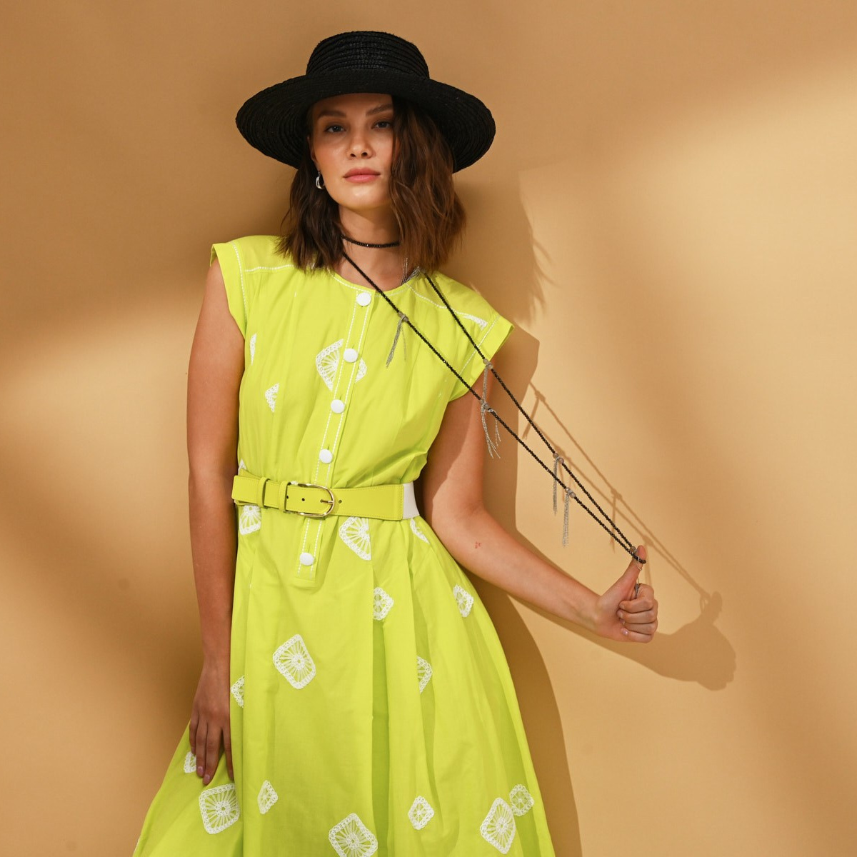 Фото для маркетплейсов, съёмка одежды для маркетплейсов под ключ