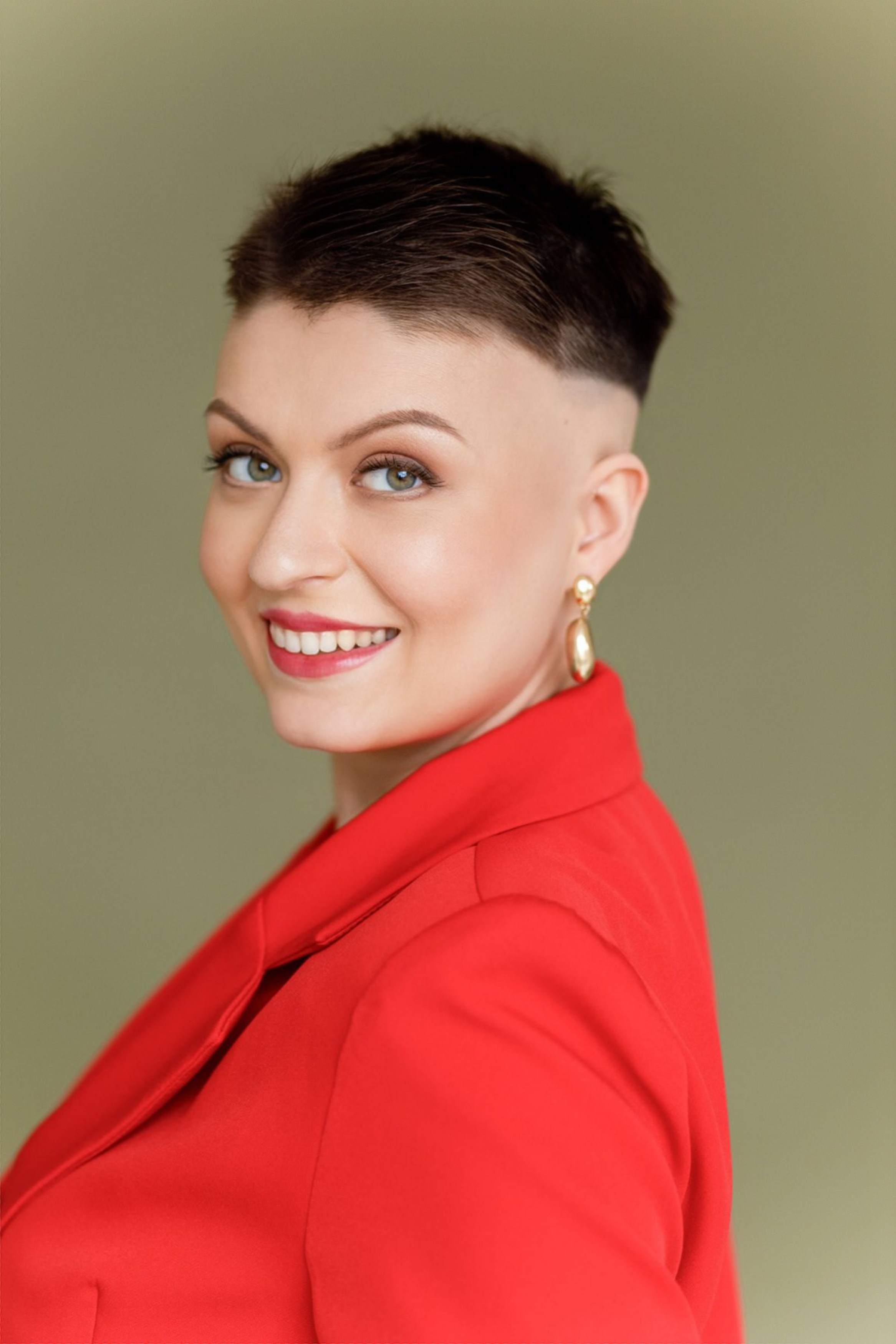 ИЗ ДЕКРЕТА В ЯРКОГО ПСИХОЛОГА